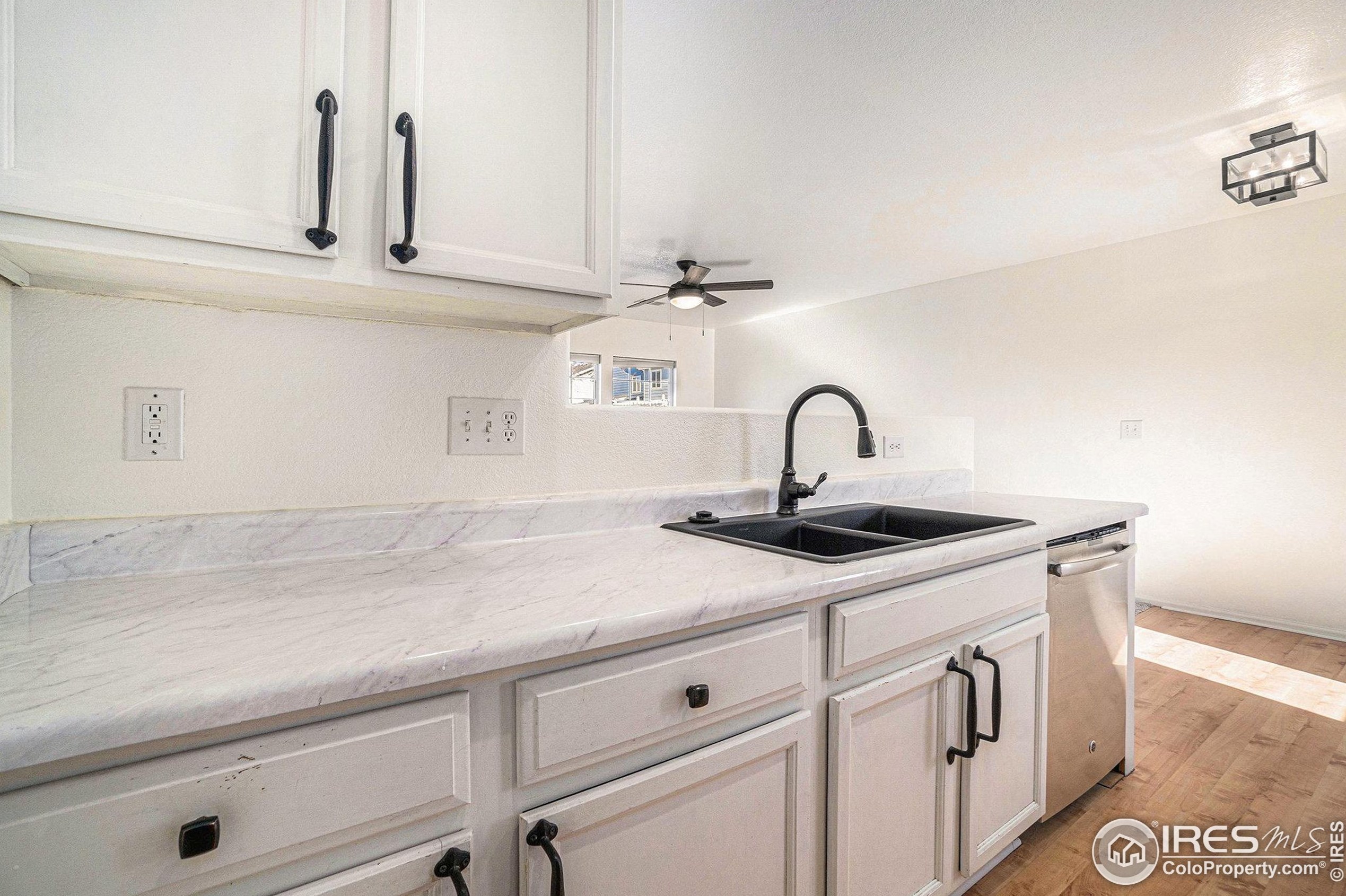 6820 Colony Hills Ln, Fort Collins CO  80525-6987 exterior