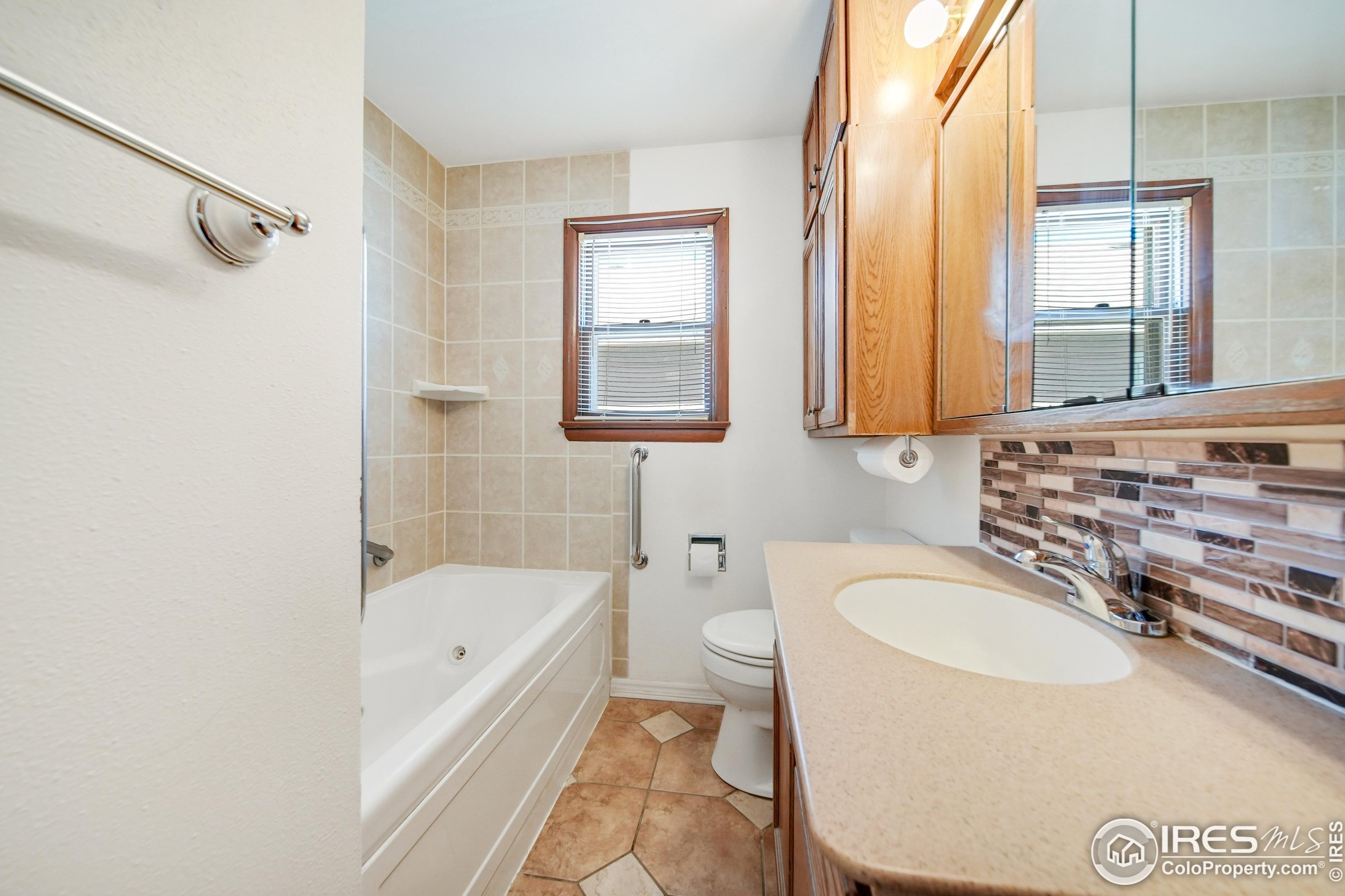 119 Maple St, Fort Morgan CO 80701-2703 exterior