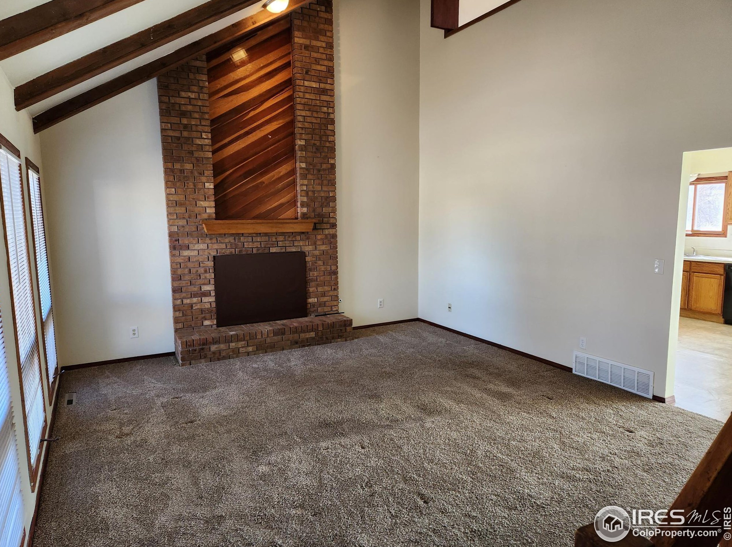 1965 Carr Ct, Longmont, CO 80501-1815