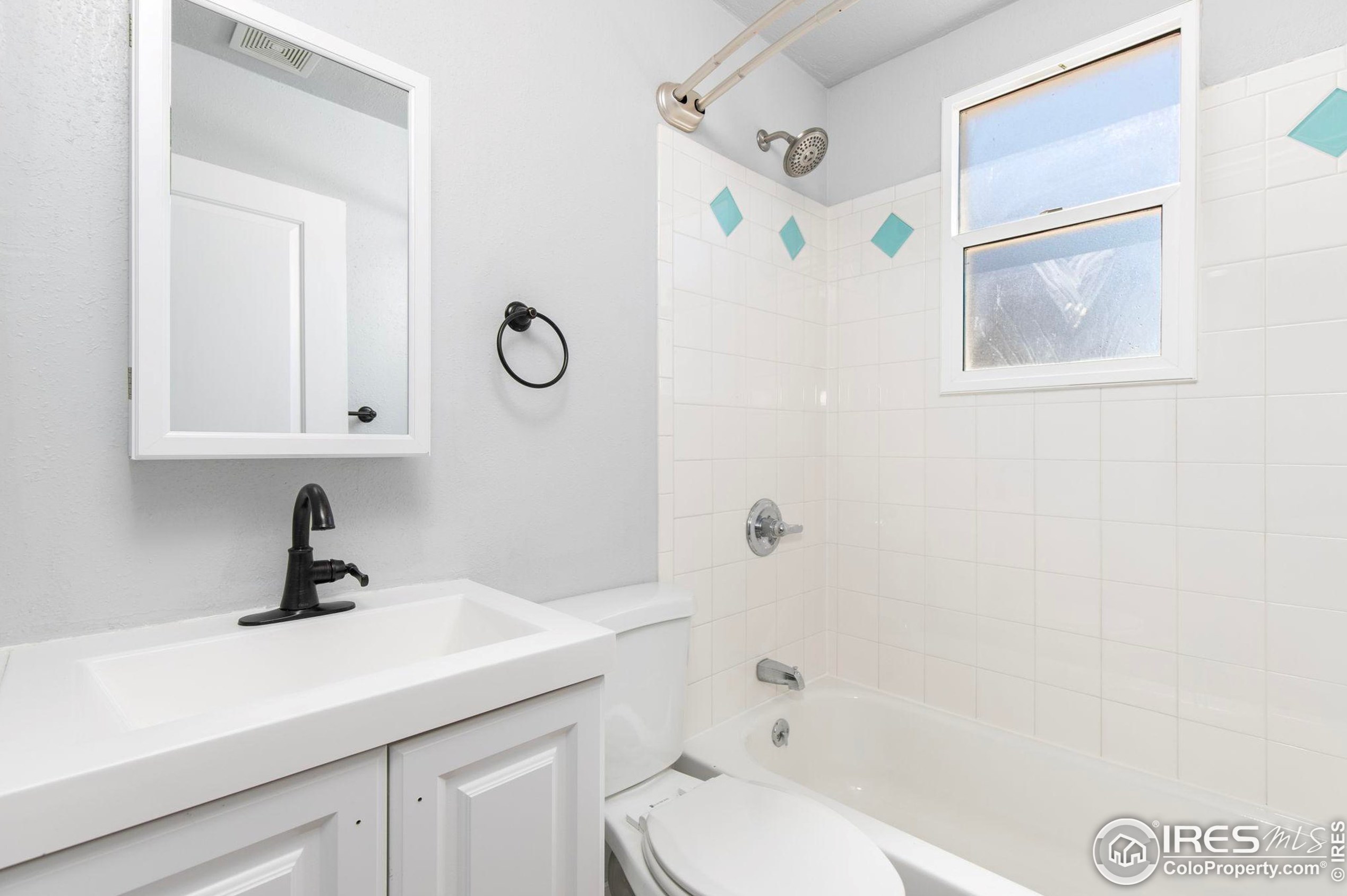 1812 6 St Rd, Greeley CO 80634-5509 exterior