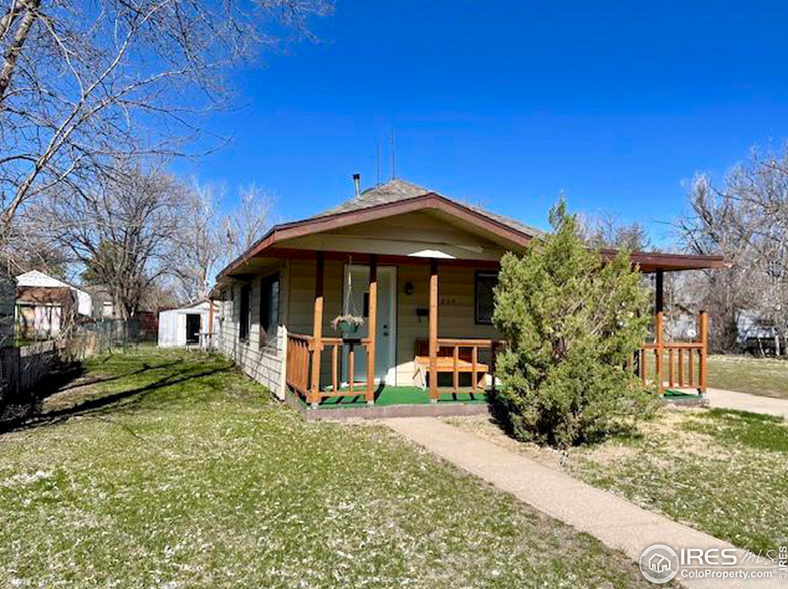 234 S Bowman Ave, Holyoke, CO 80734