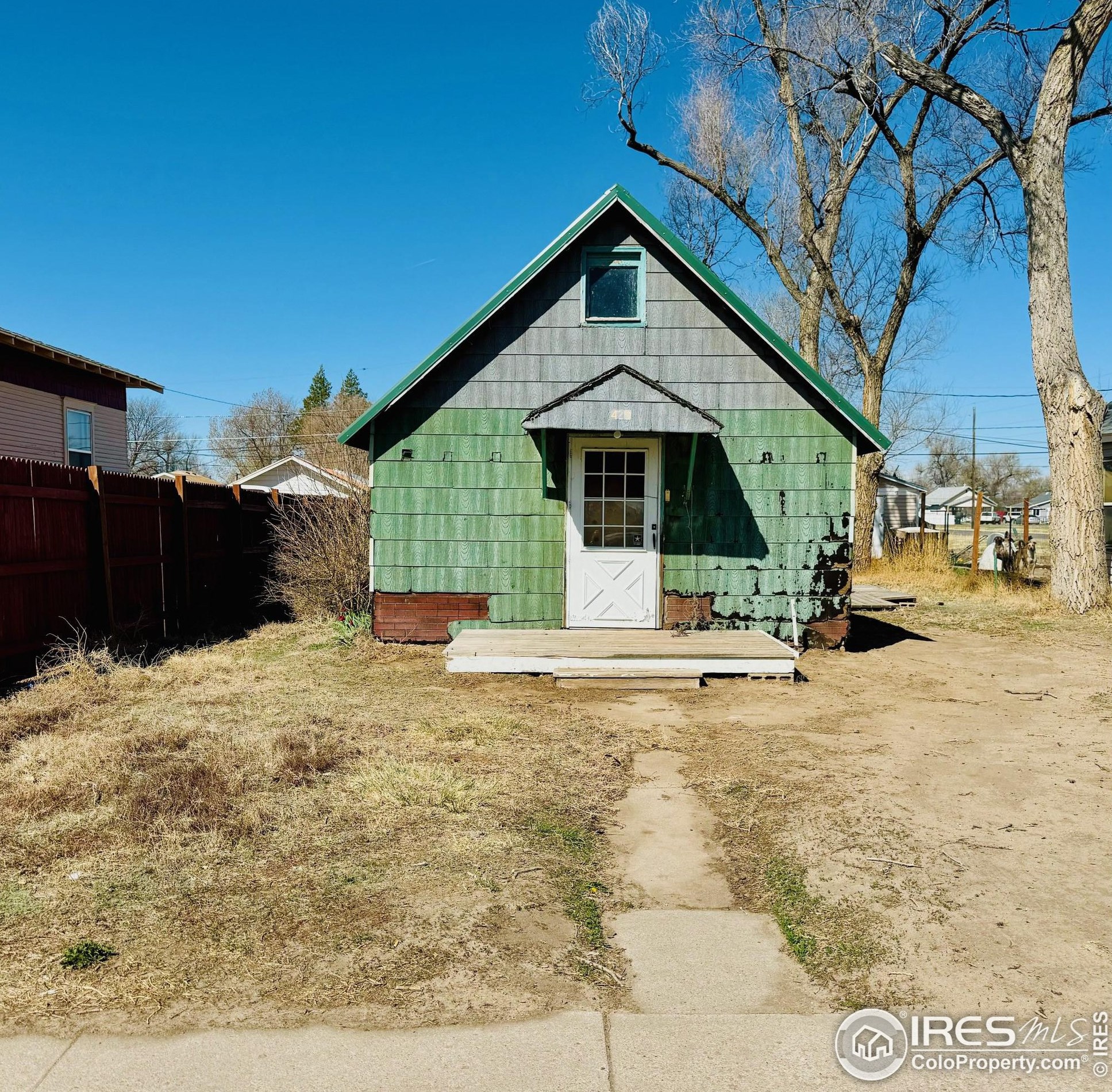 425 N 3rd Ave, Sterling, CO 80751