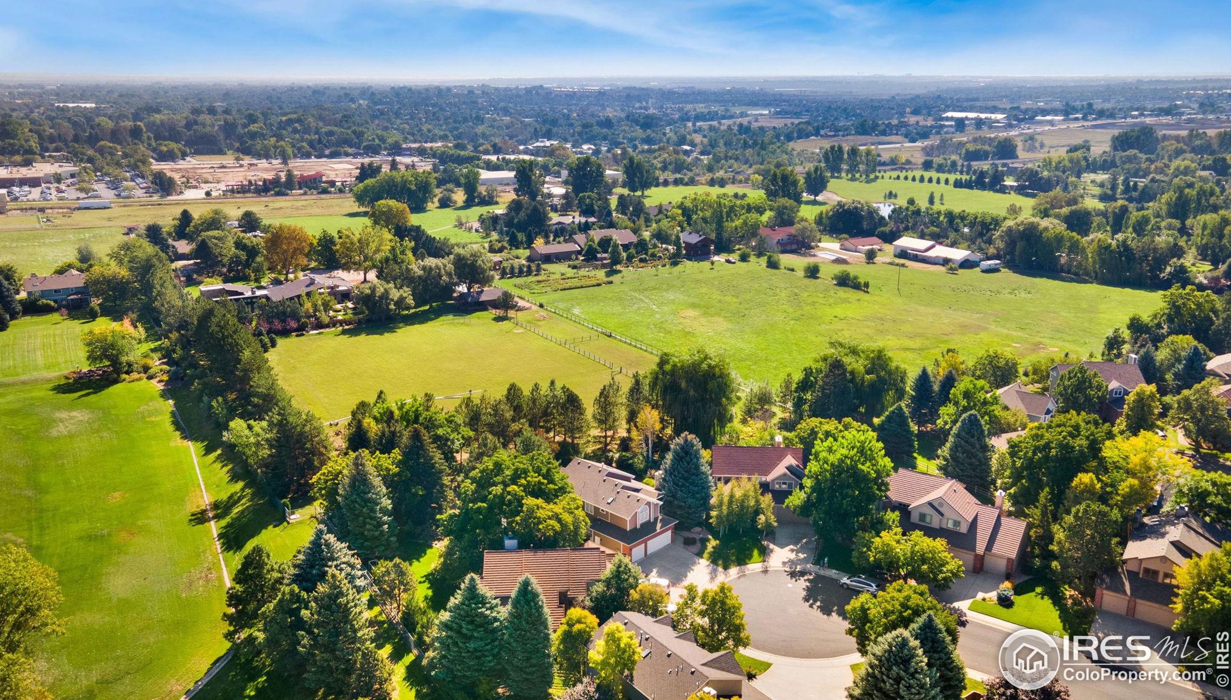 604 Hinsdale Ct, Fort Collins CO  80526-3933 exterior