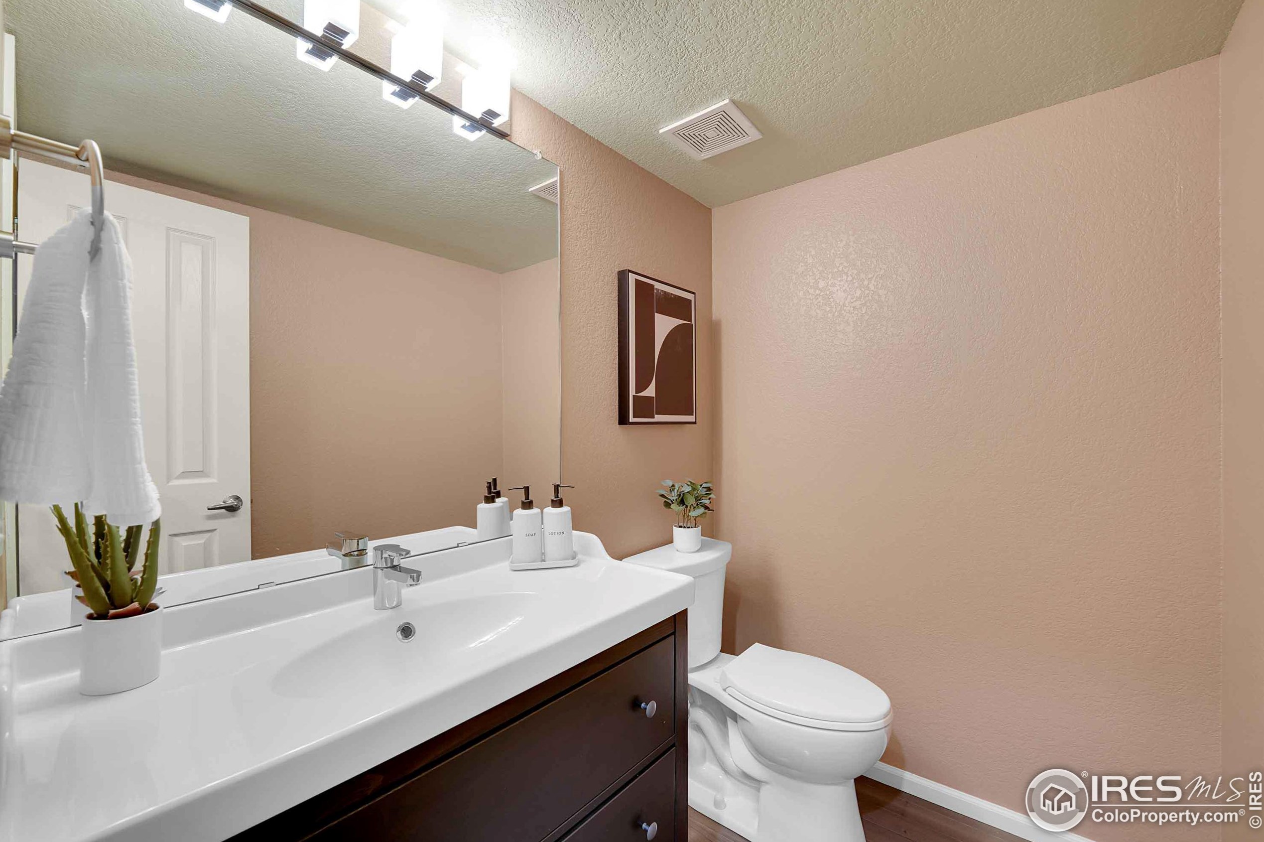 9617 Independence Dr, Westminster CO  80021-6843 exterior