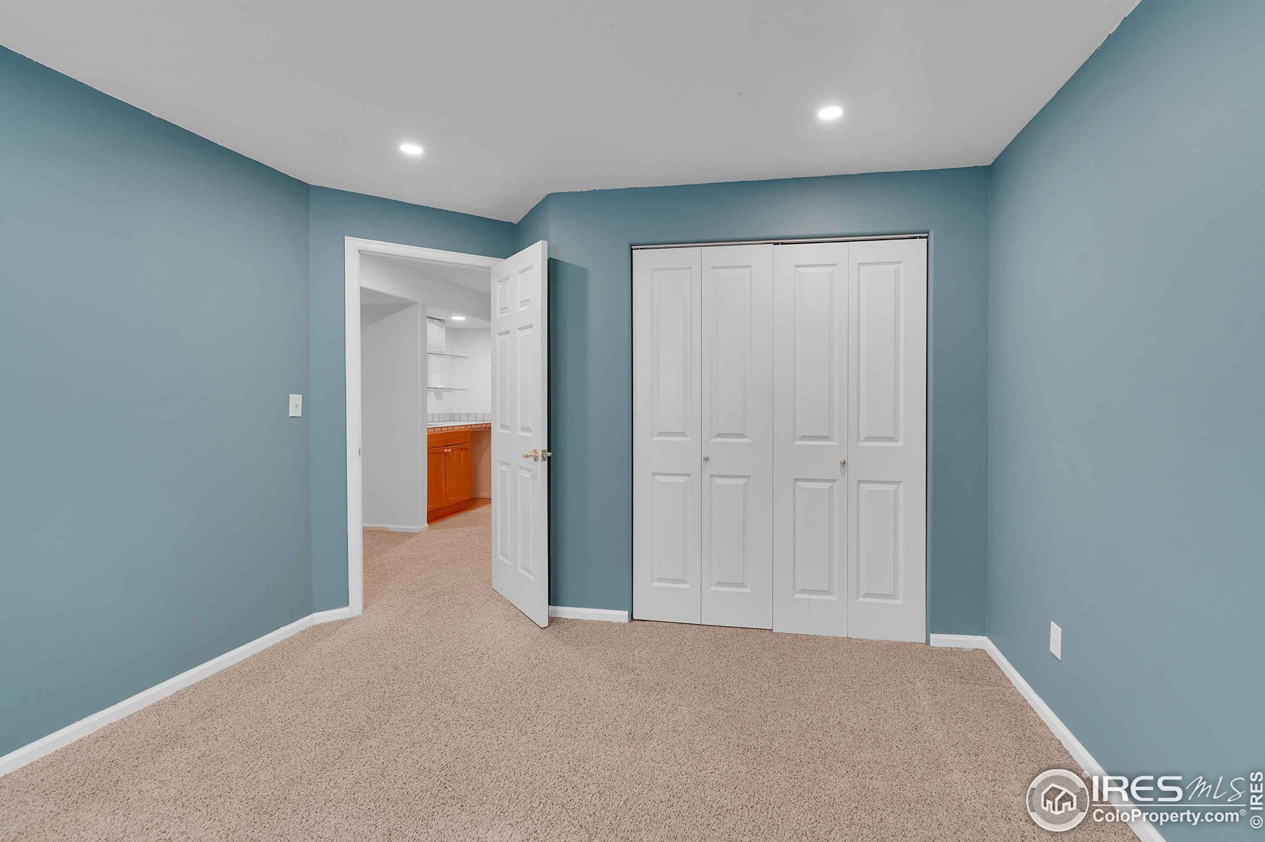 9617 Independence Dr, Westminster CO  80021-6843 exterior