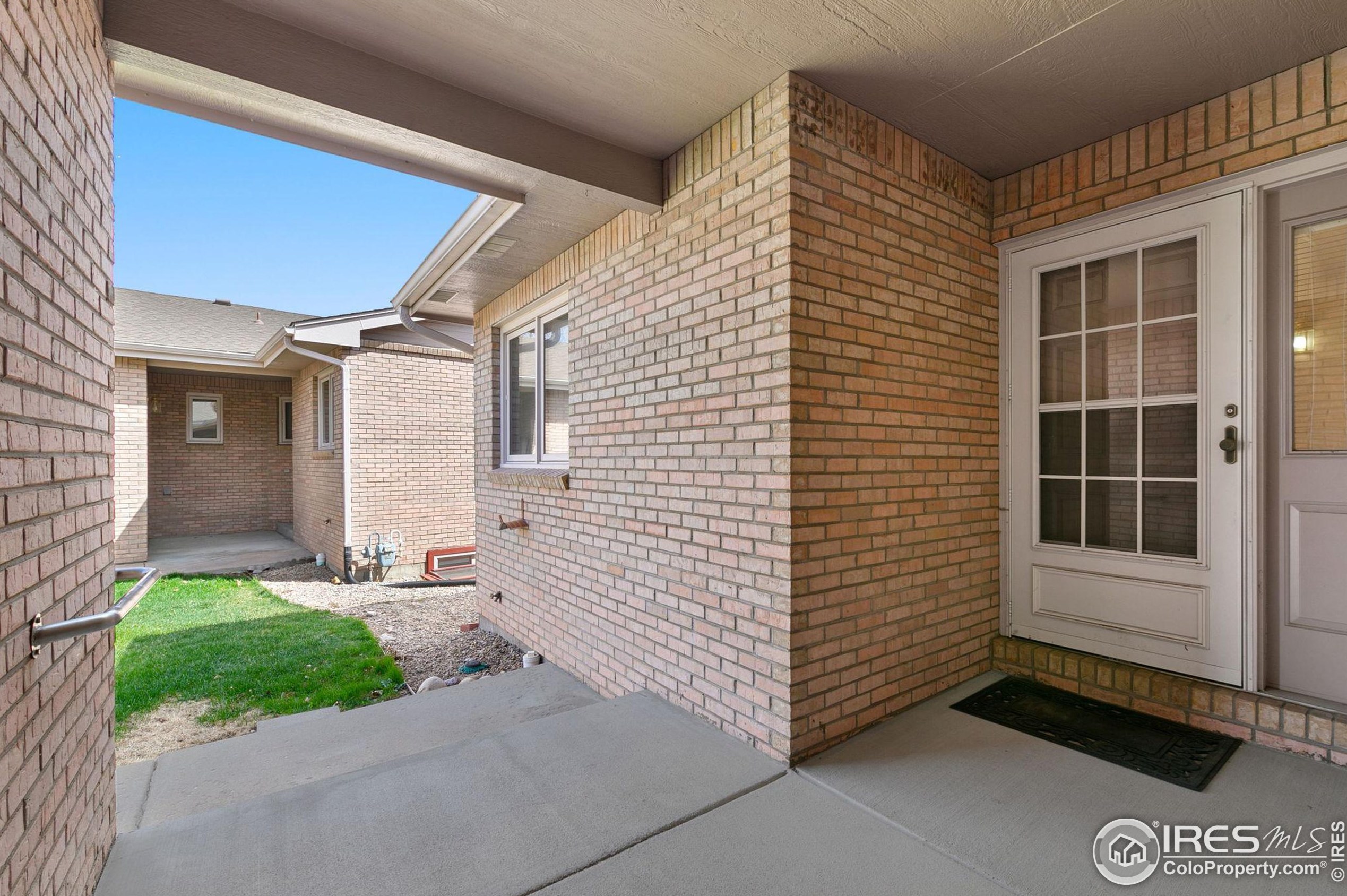 2325 Northbrook Dr, Fort Collins, CO 80526-6715