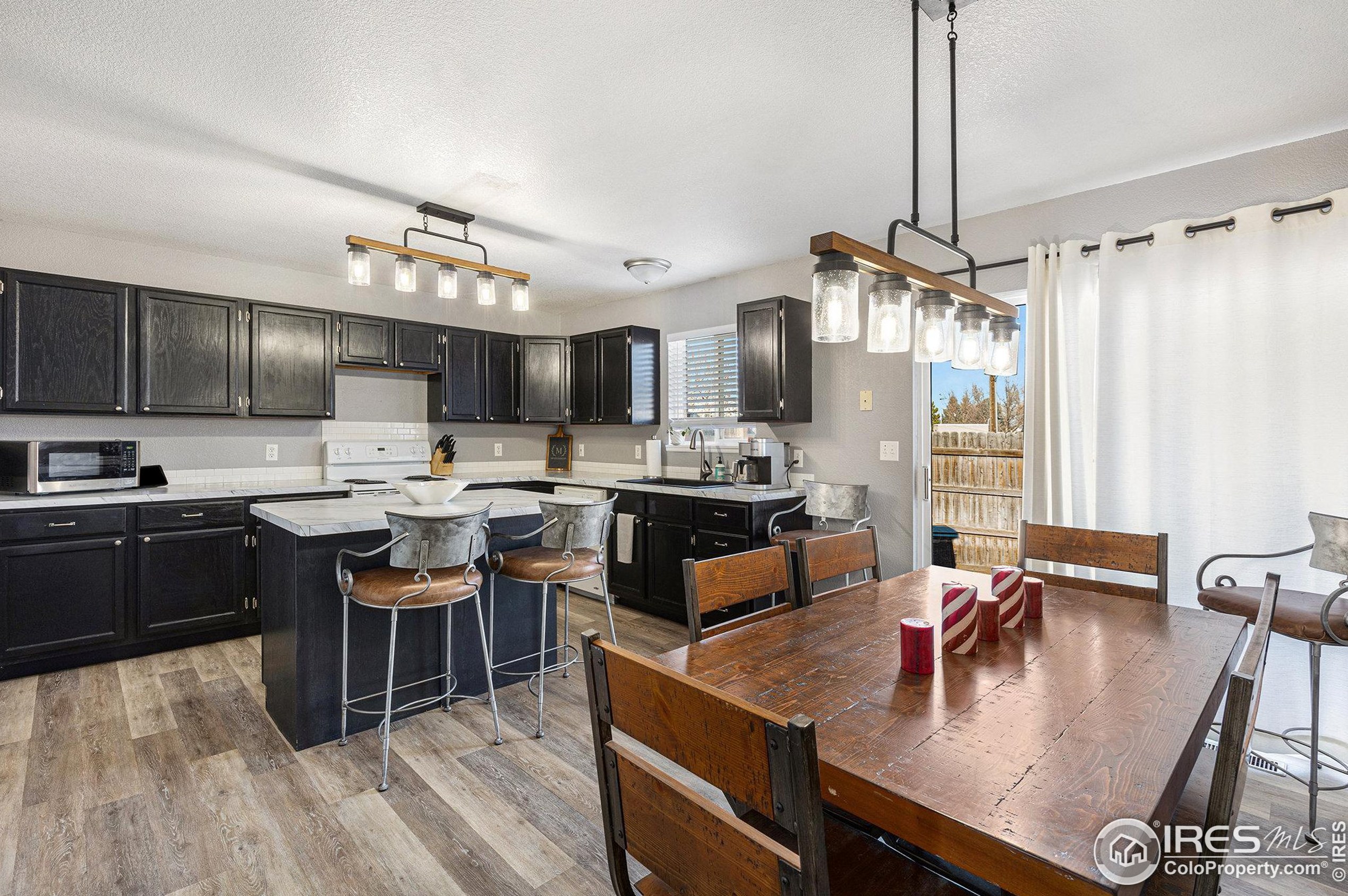 127 Calabria Dr, Fort Collins CO  80550-6003 exterior