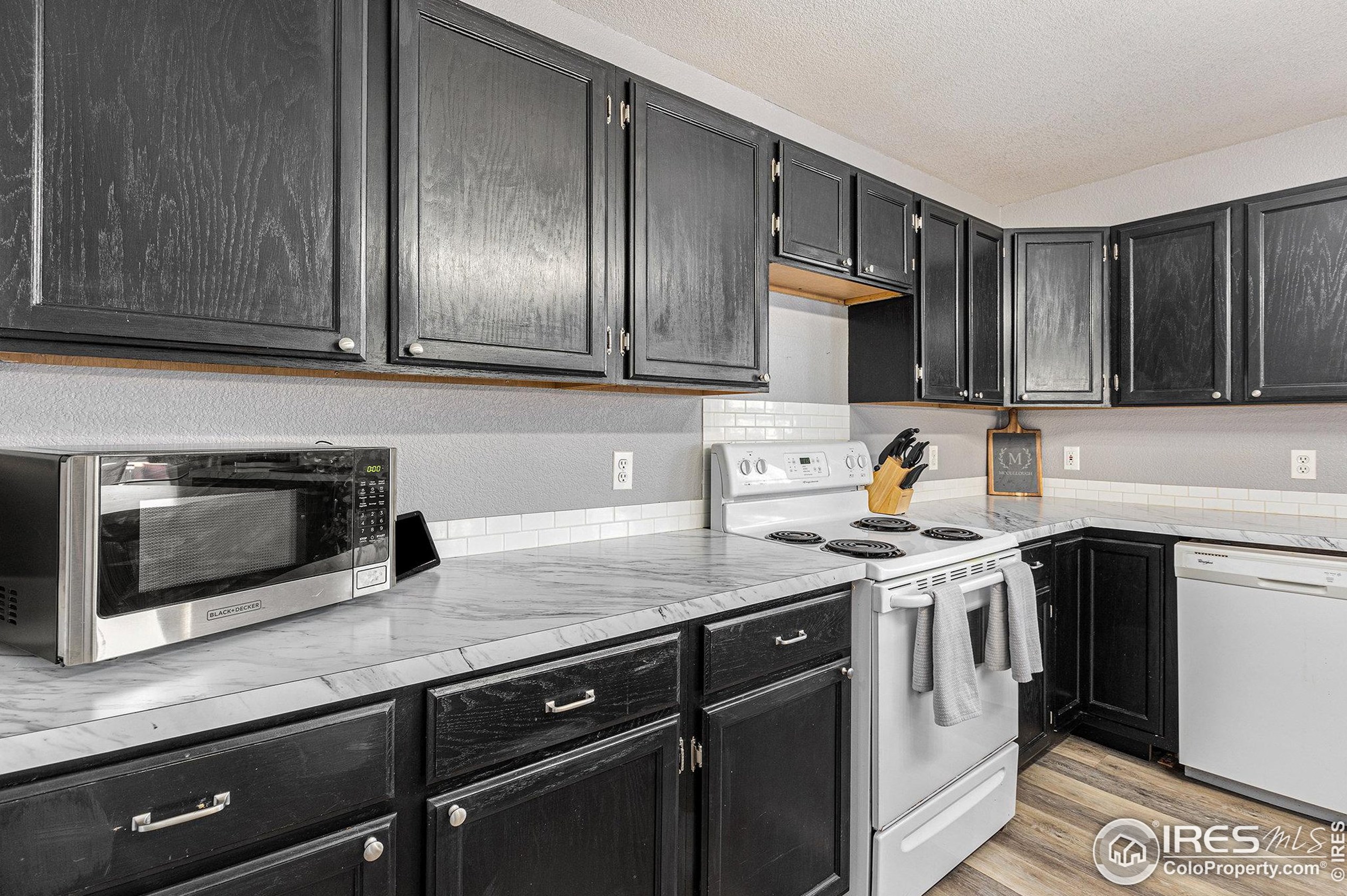 127 Calabria Dr, Fort Collins CO  80550-6003 exterior