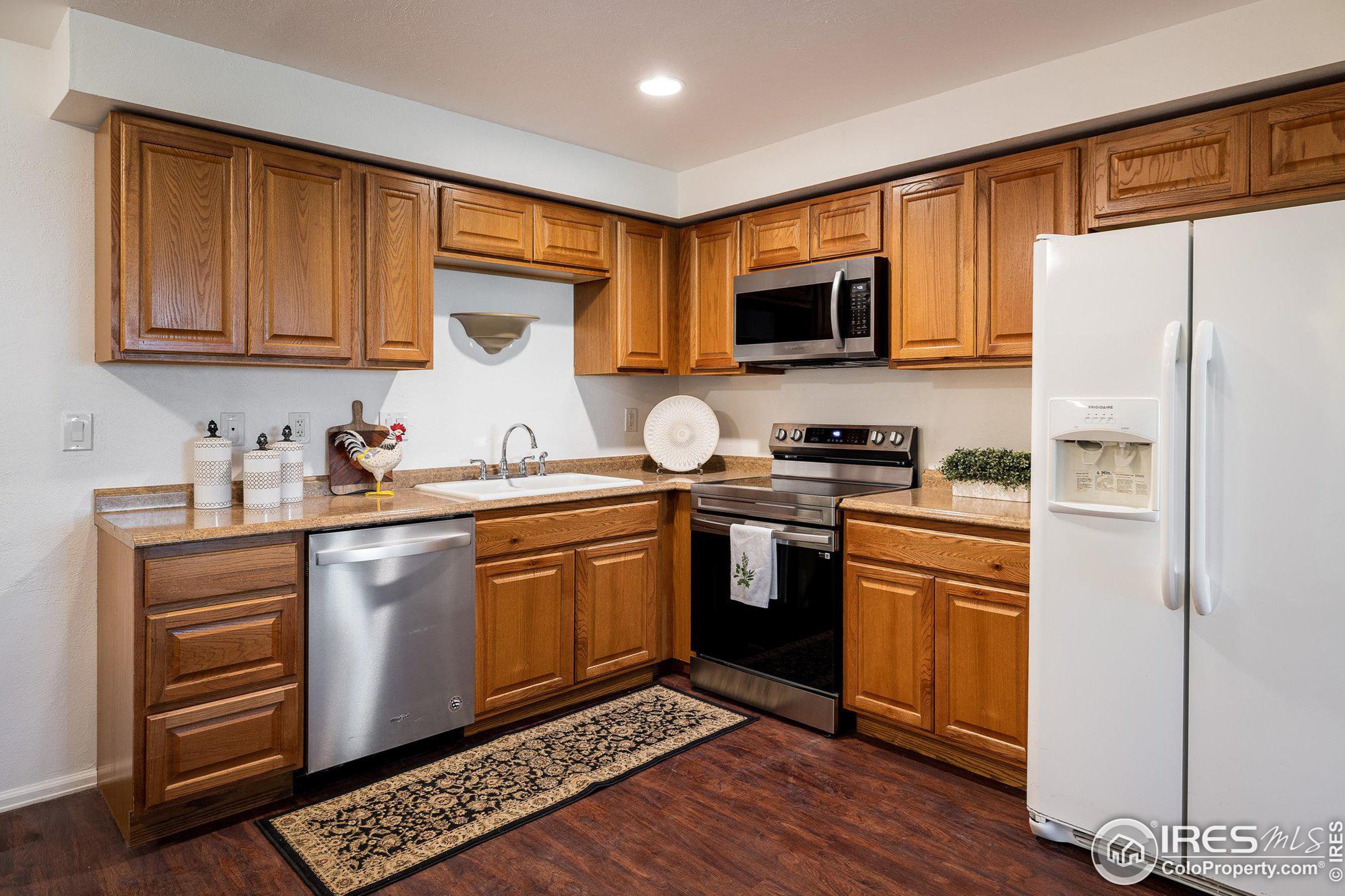 645 Manhattan Pl #111, Boulder, CO 80303