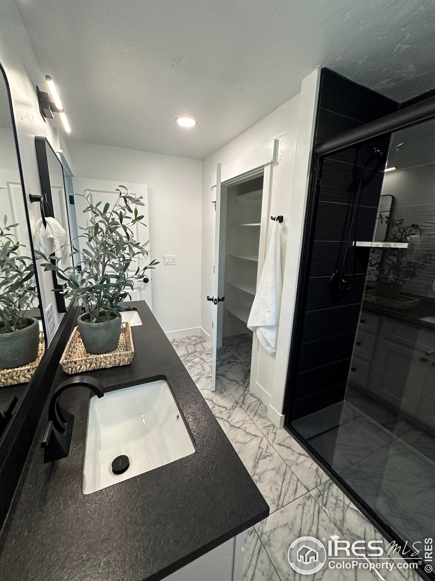 1725 Centennial Rd, Fort Collins CO 80525-4702 exterior