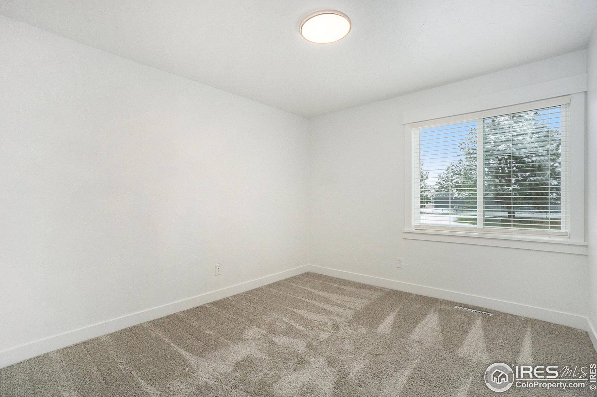 1725 Centennial Rd, Fort Collins CO 80525-4702 exterior