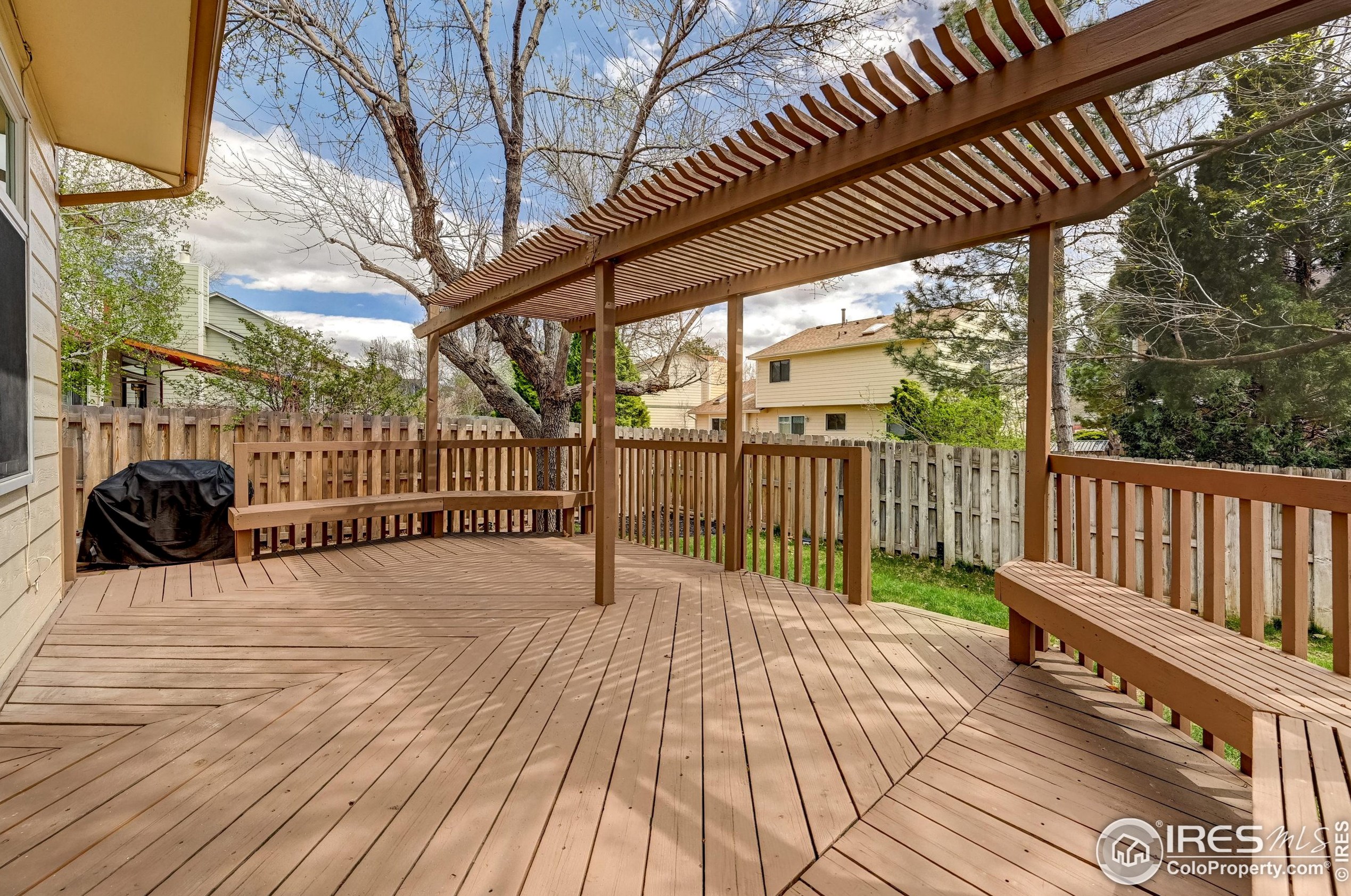 17504 Caspian Pl, Denver CO  80013-4141 exterior
