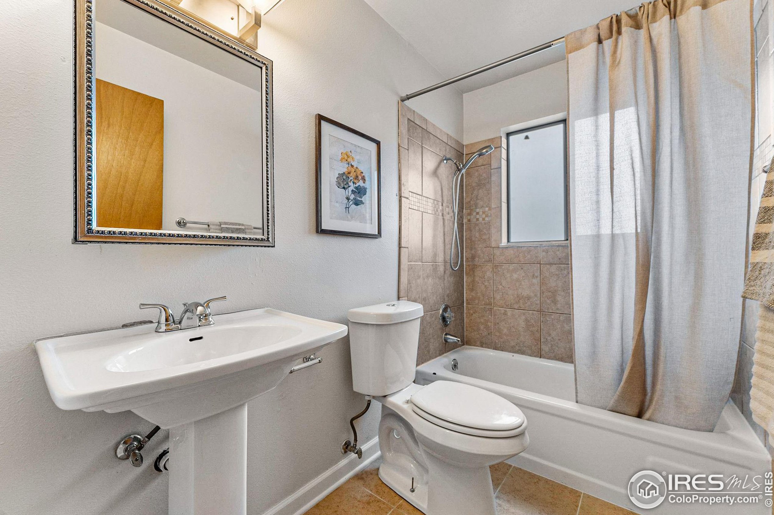 521 10th St, Fort Collins CO  80550-4825 exterior