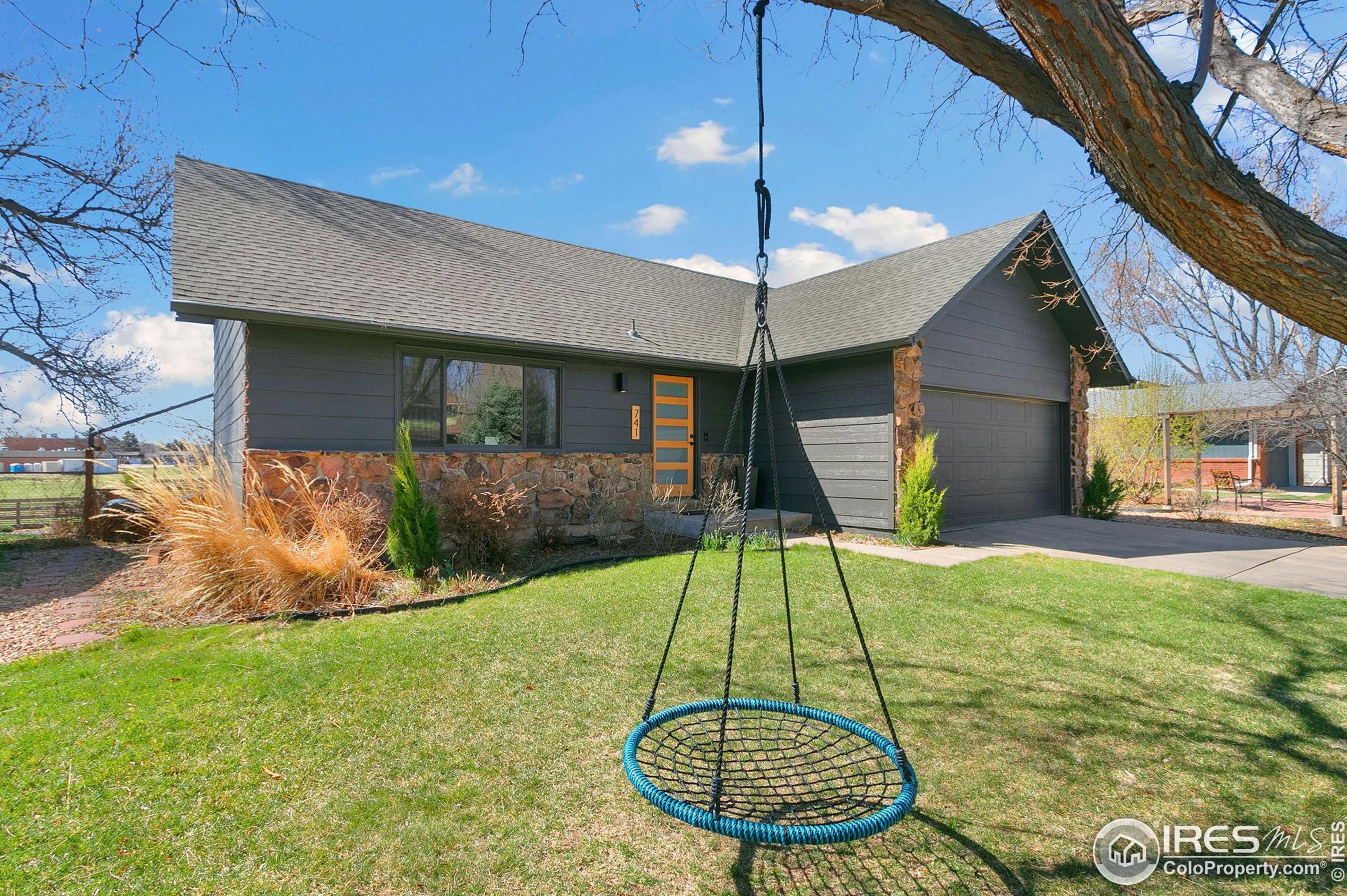 741 Parkview Dr, Fort Collins, CO 80525