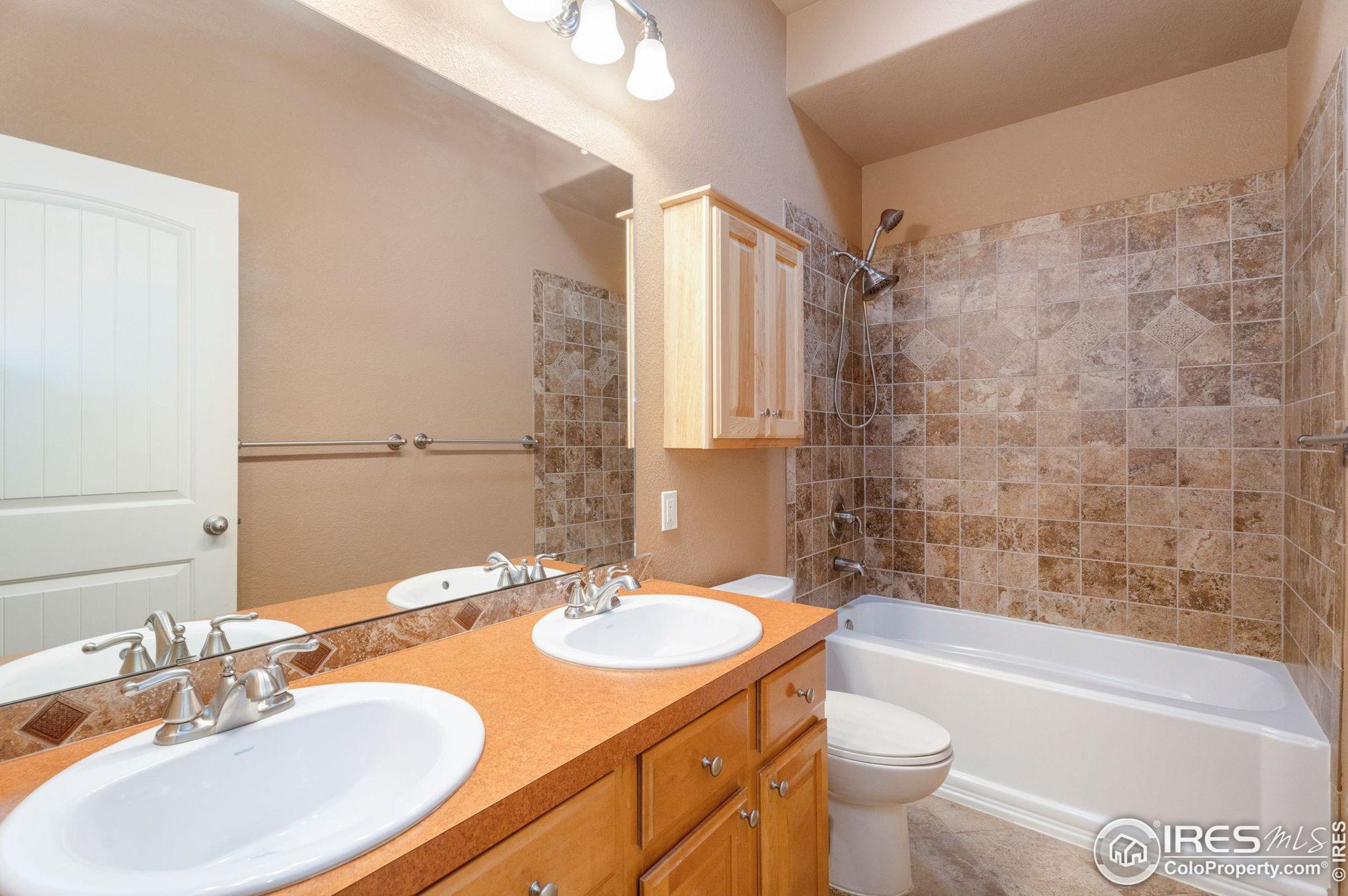 1715 Uncompahgre Dr, Loveland CO 80538-7248 exterior