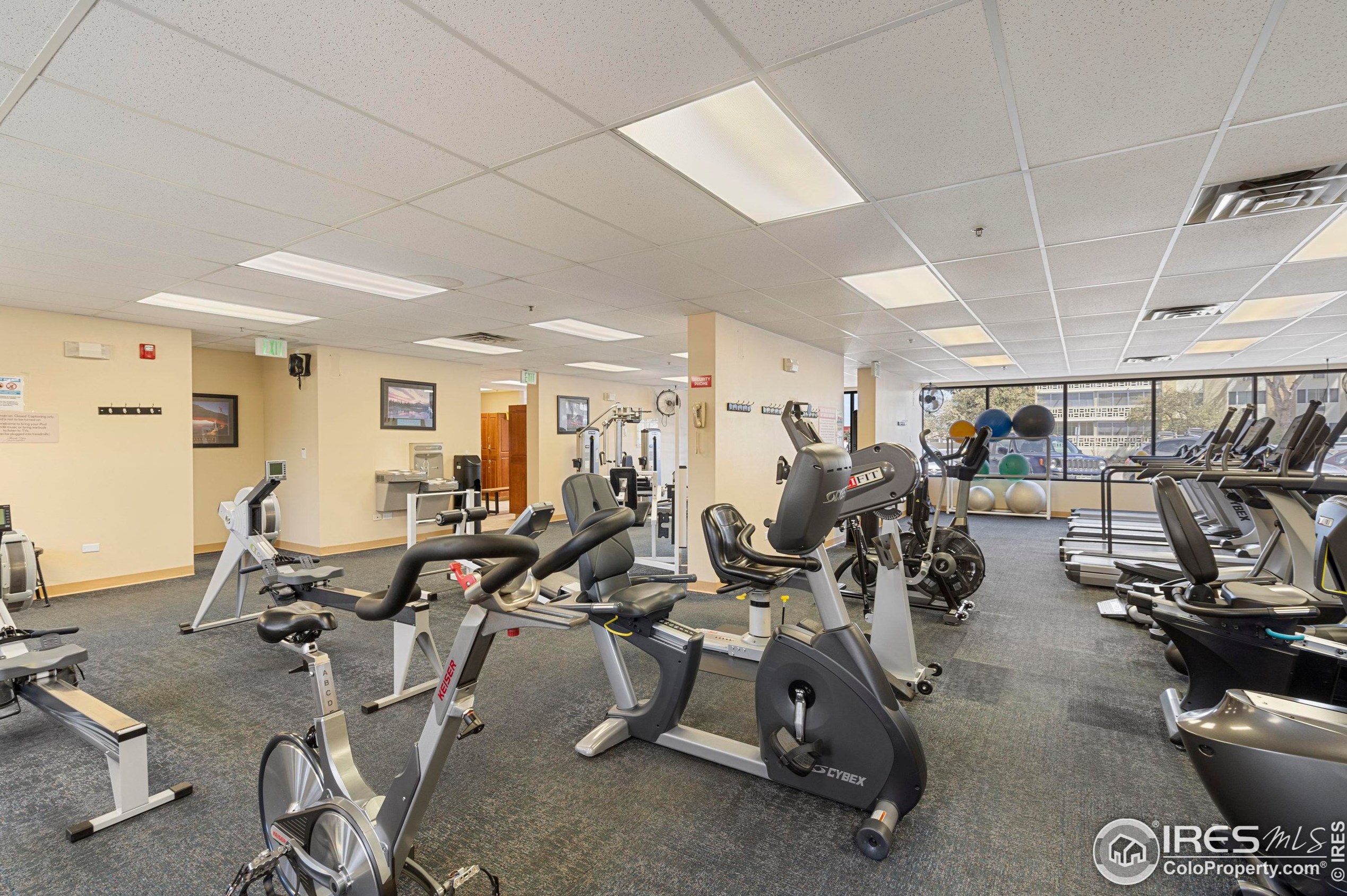 600 Clinton St, Denver CO  80247-1585 exterior