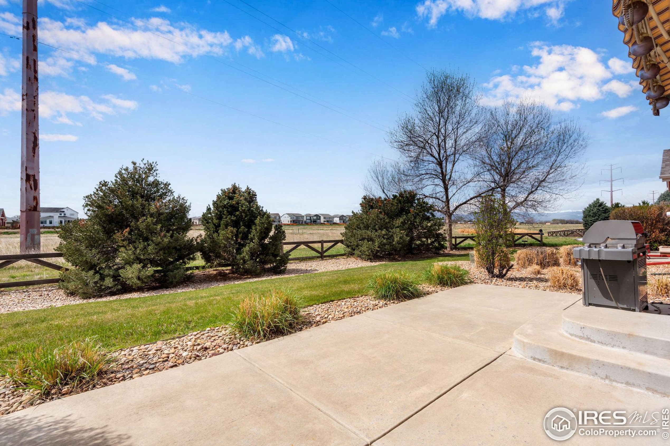 1176 Vlg Cir, Erie CO 80516-7030 exterior