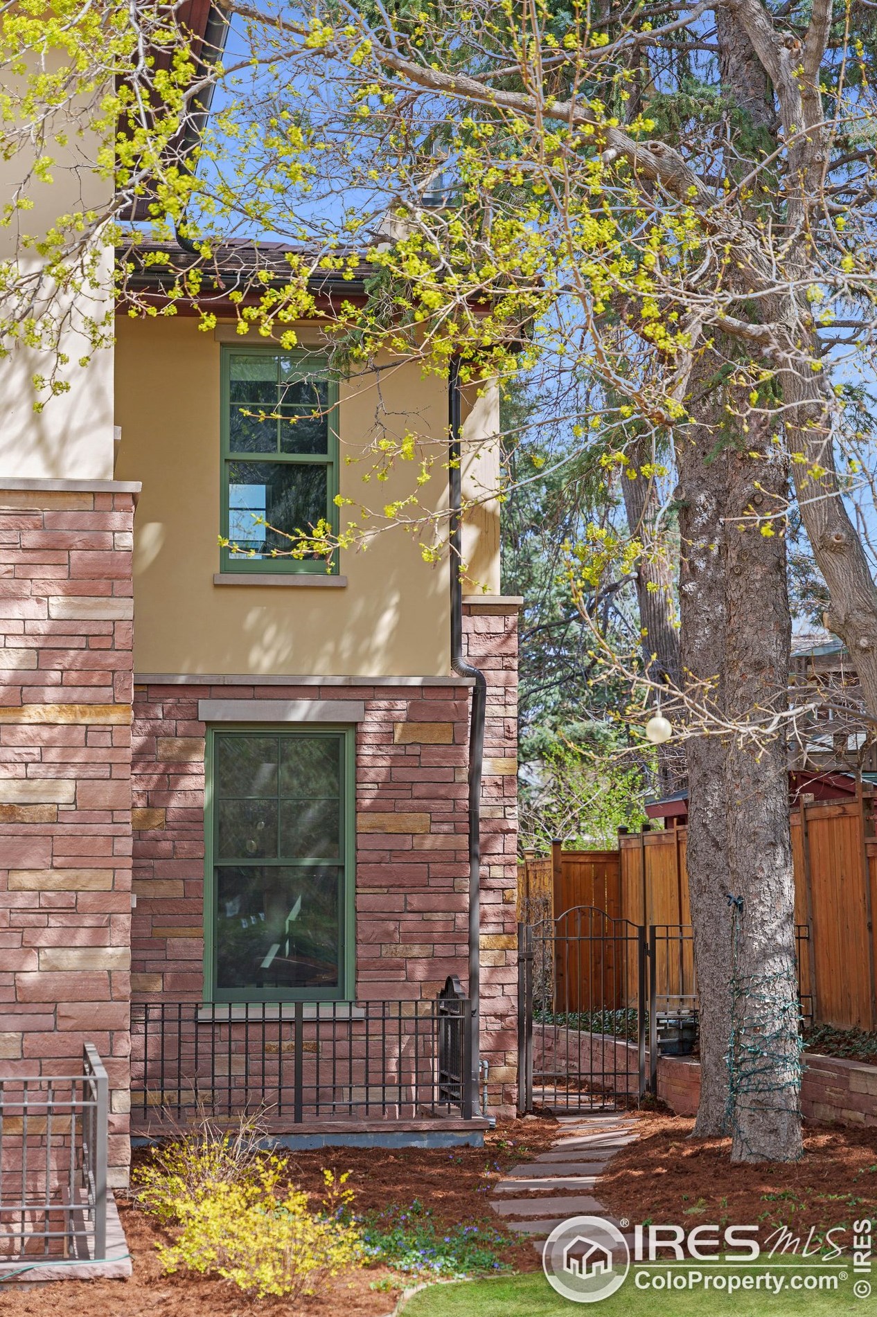 820 8 St, Boulder CO  80302-7408 exterior