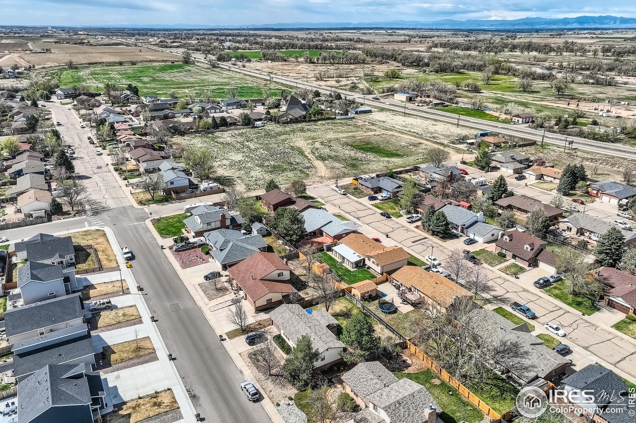 820 Broadway Ave, Wattenburg CO 80621-2611 exterior