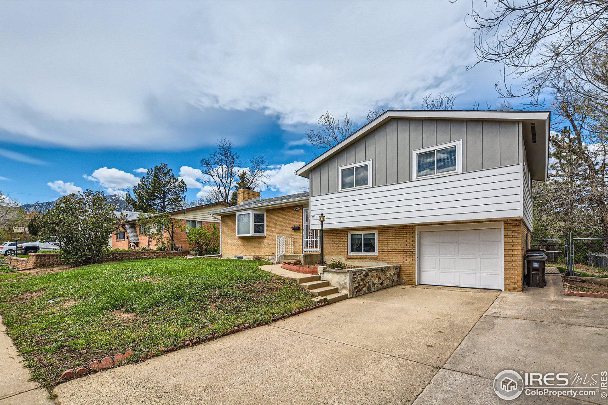 165 42nd St, Boulder, CO 80305-5536