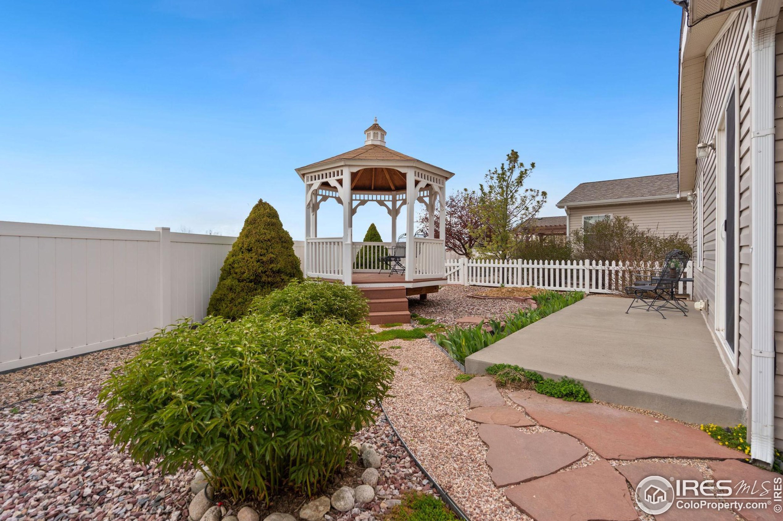 909 Sunchase Dr, Fort Collins, CO 80524