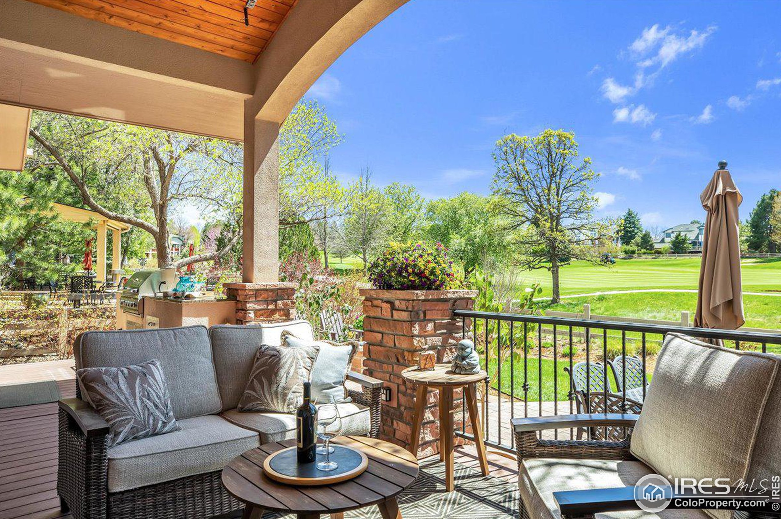 2254 Eagles Nest Dr, Lafayette CO  80026-9311 exterior