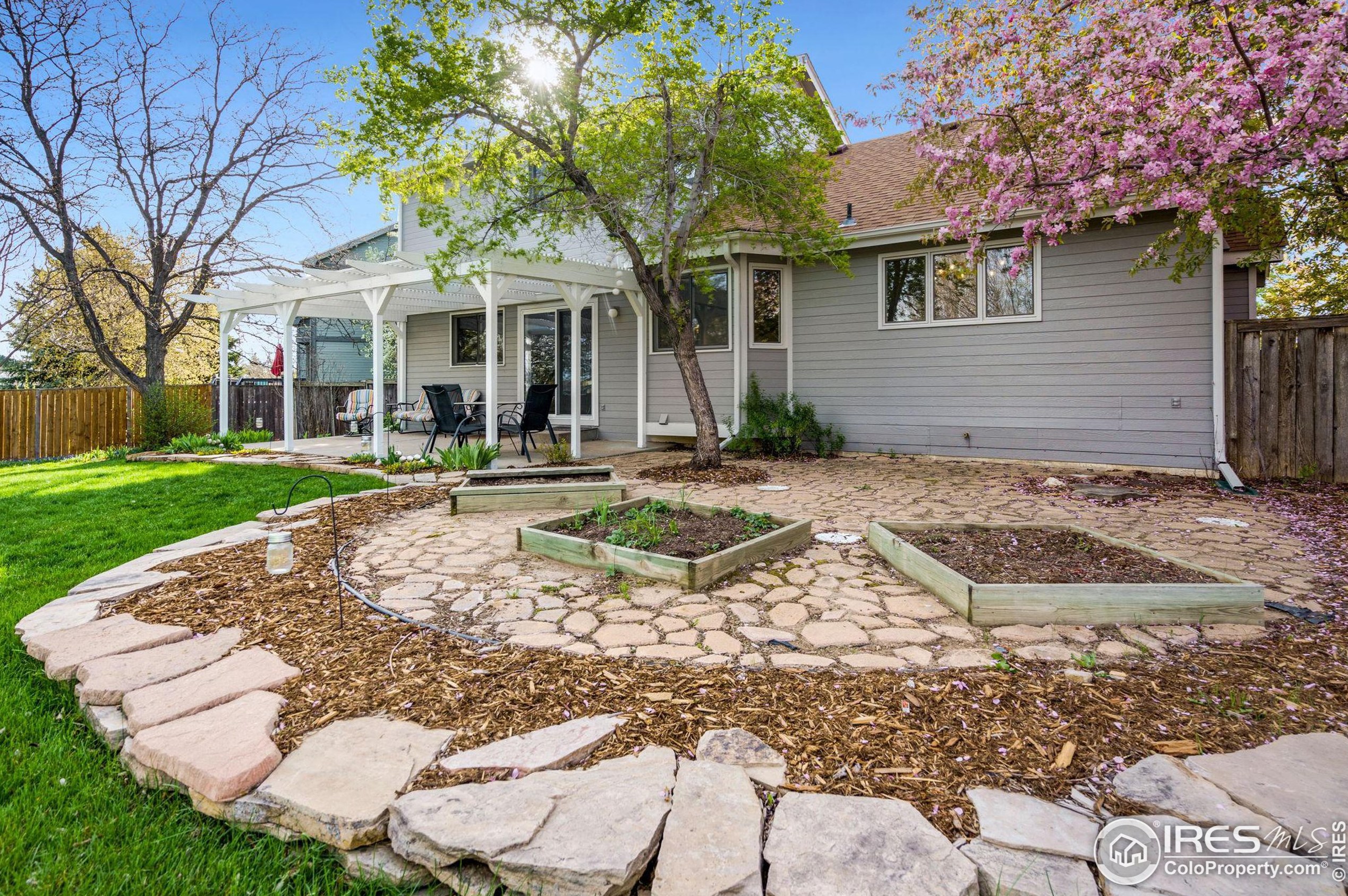 4413 Viewpoint Ct, Fort Collins CO  80526-3313 exterior