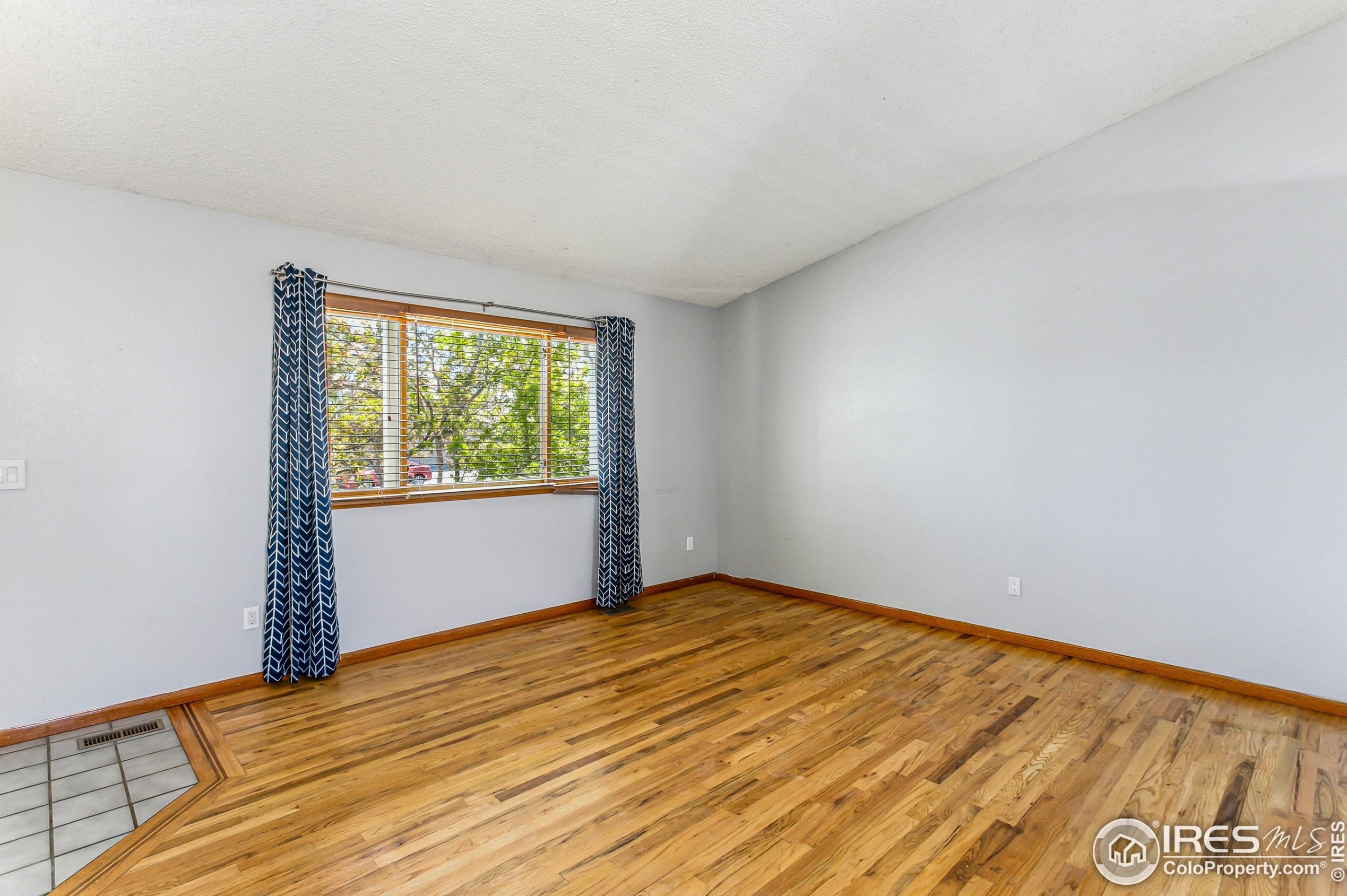 2605 Redbud Dr, Loveland CO  80538-3383 exterior