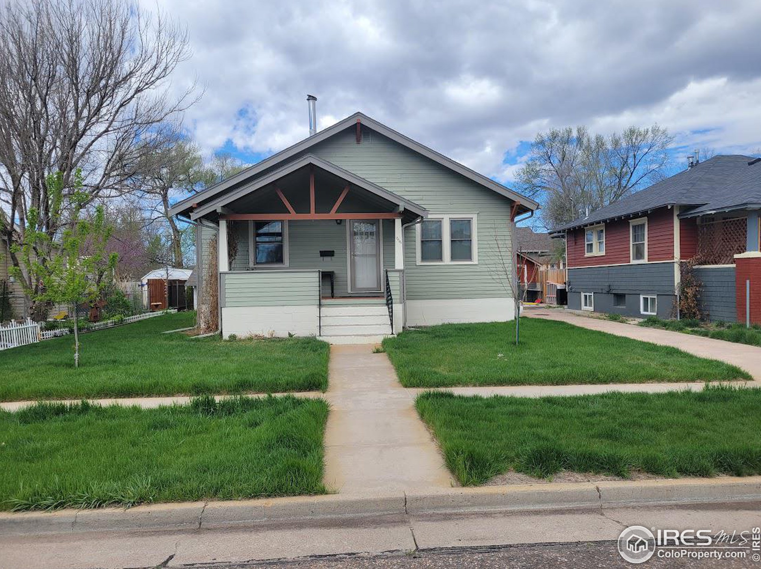 806 S 5th Ave, Sterling, CO 80751