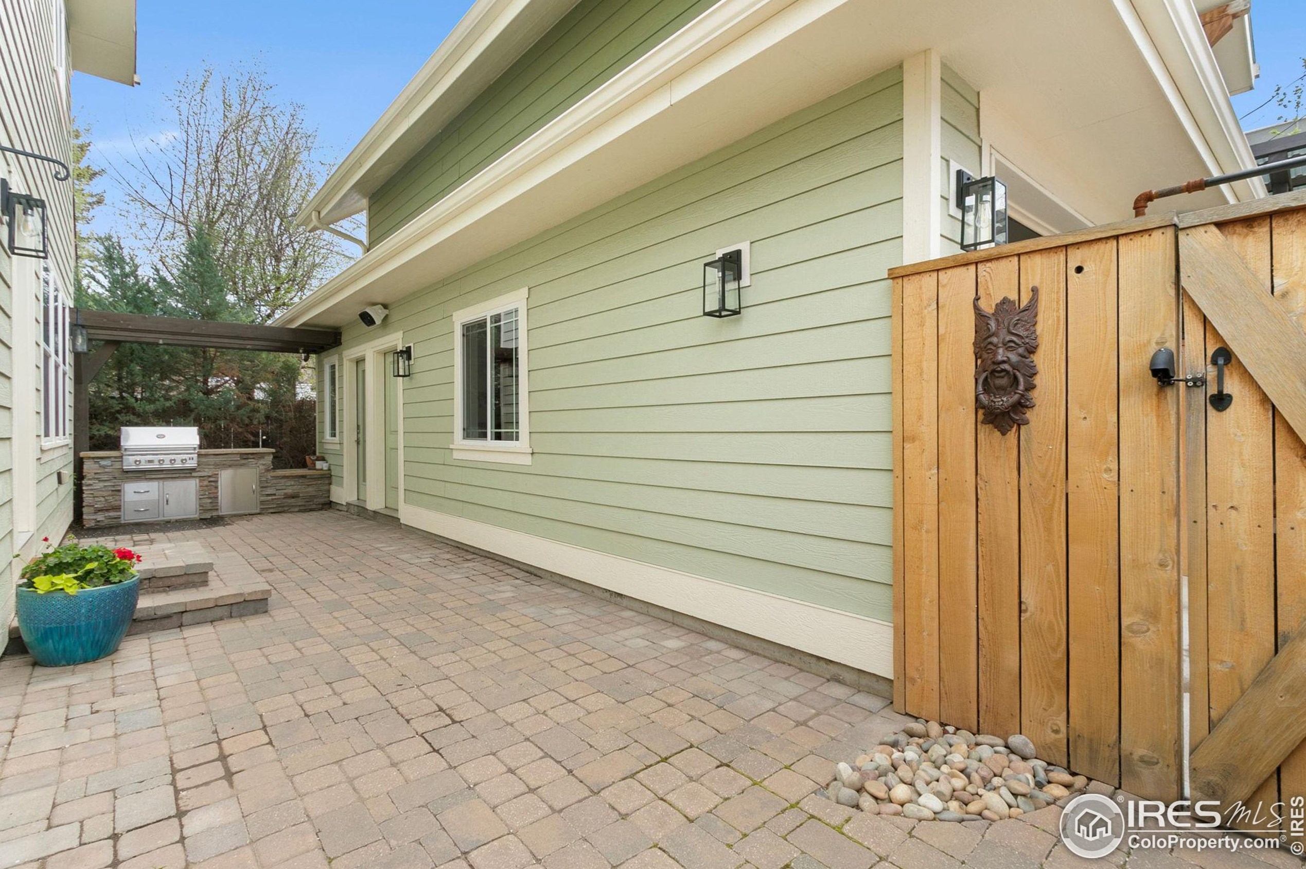515 Mountain Ave, Fort Collins CO  80521-2606 exterior