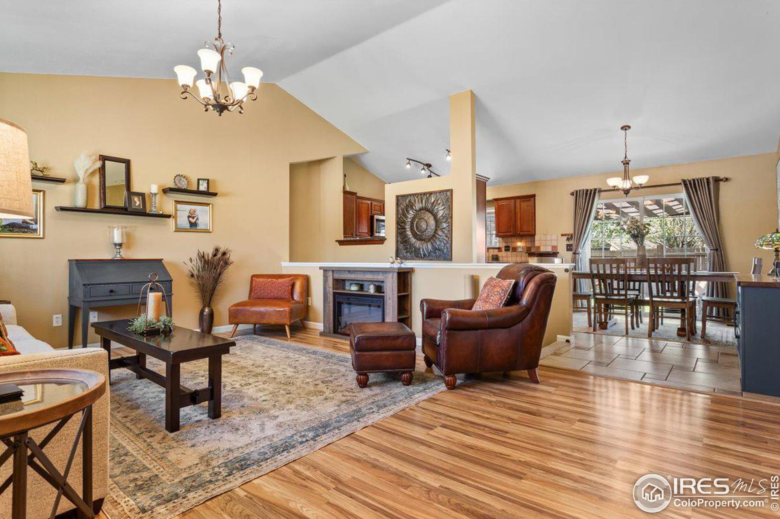 879 Emerald Dr, Fort Collins CO  80550-5552 exterior