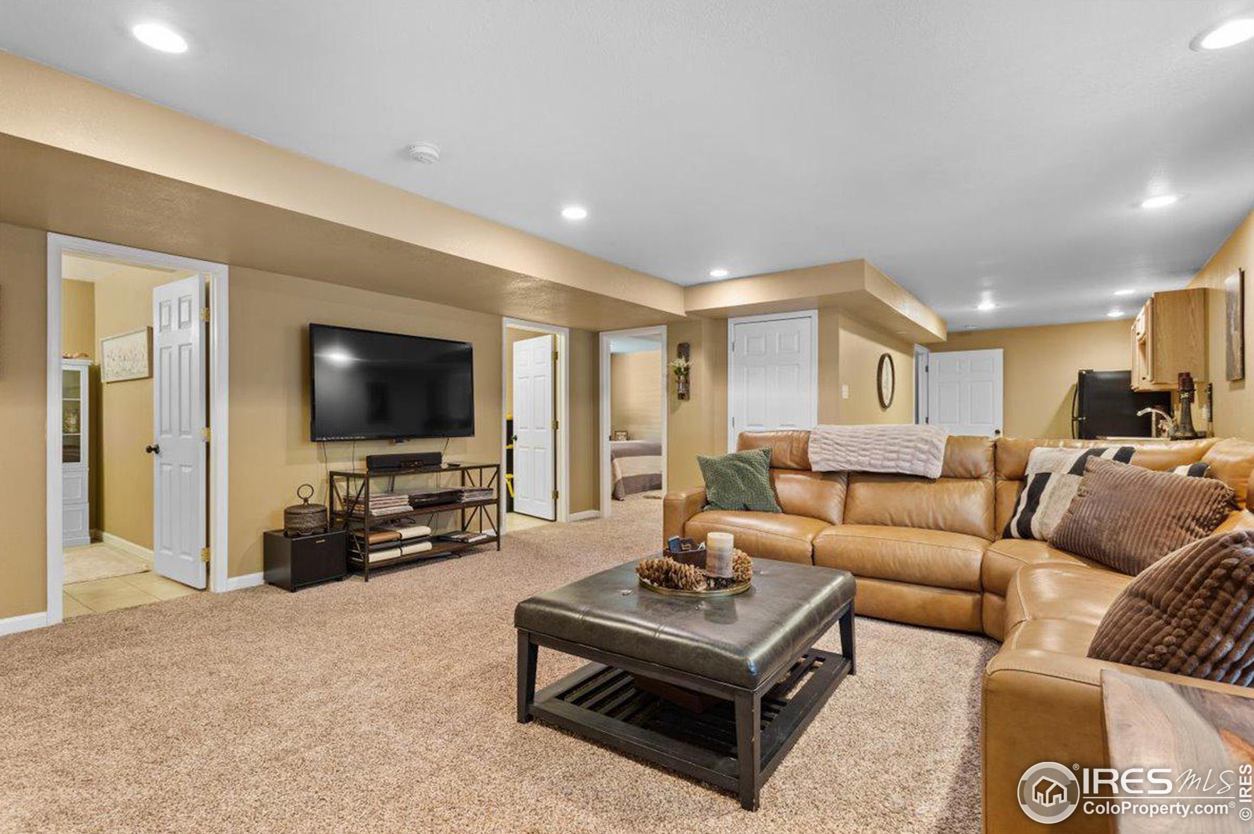 879 Emerald Dr, Fort Collins CO  80550-5552 exterior