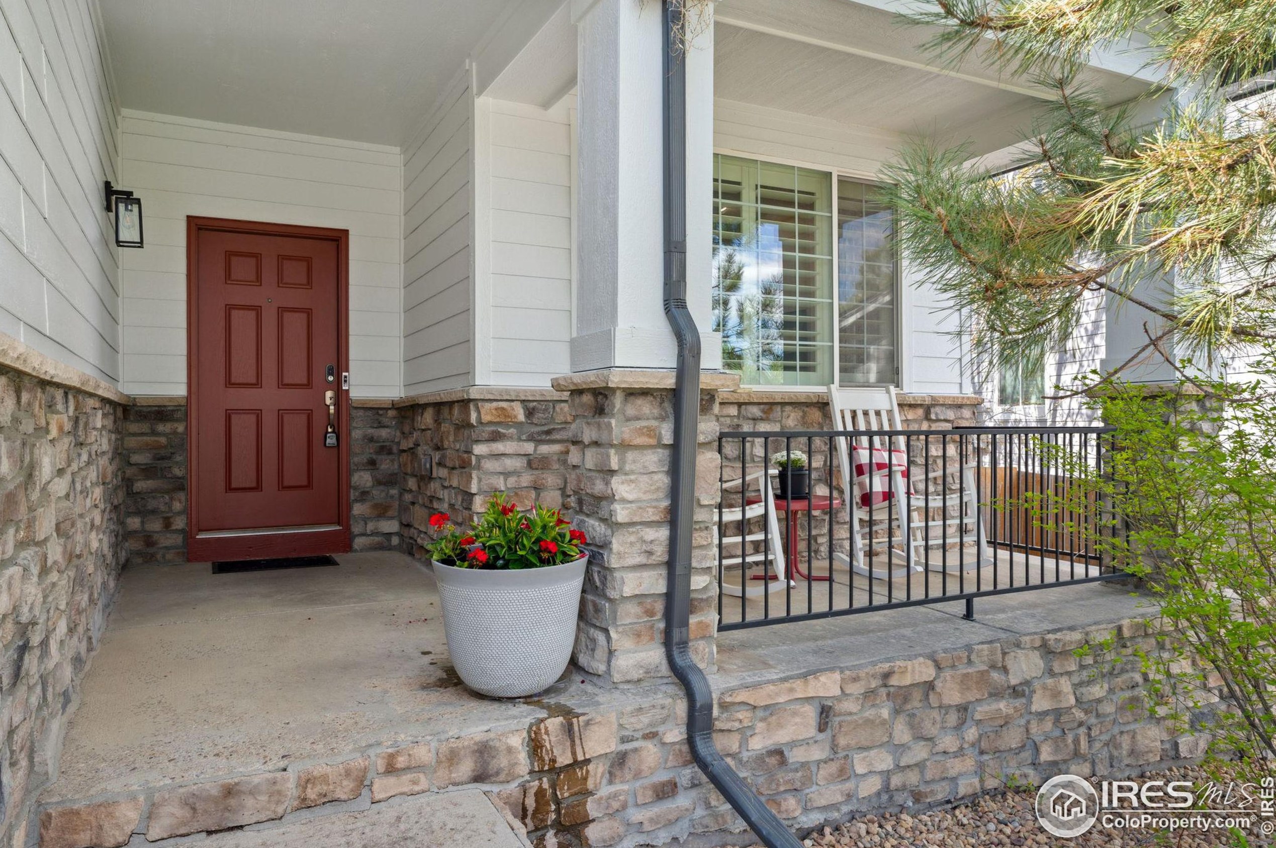 1662 Crestview Ln, Erie, CO 80516