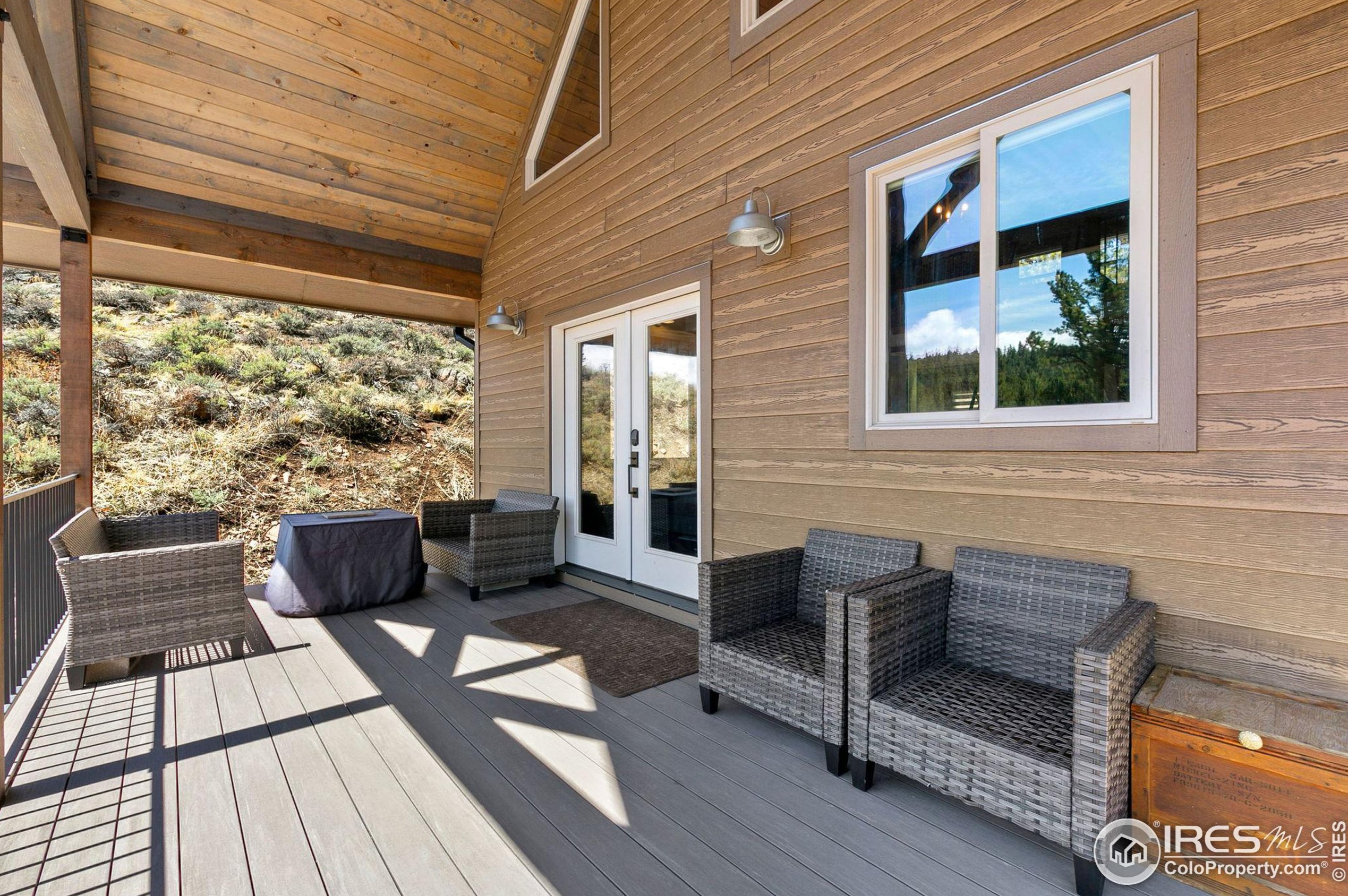 37 Caddo Rd, Red Feather Lakes CO  80545-8900 exterior