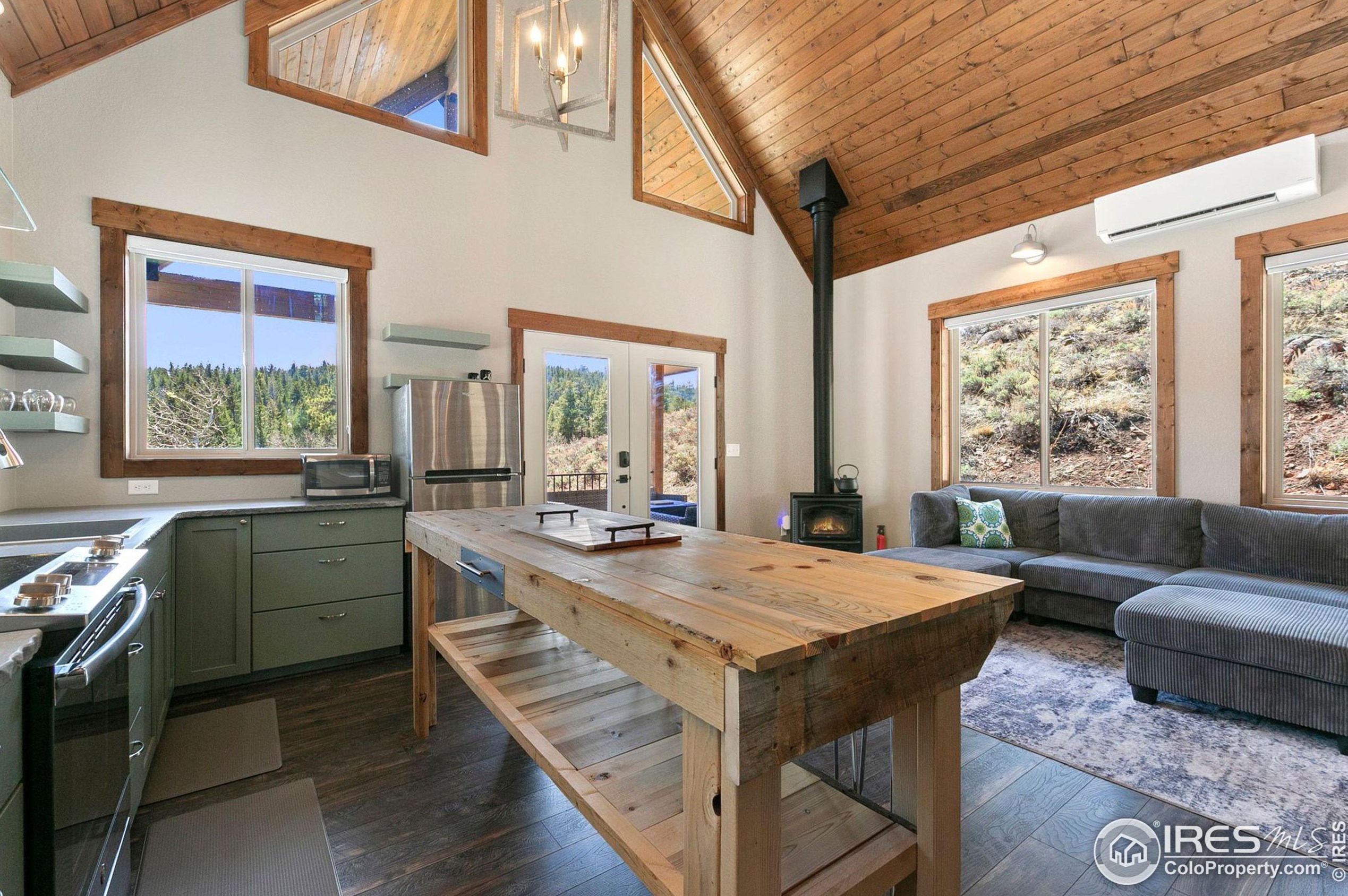 37 Caddo Rd, Red Feather Lakes CO  80545-8900 exterior