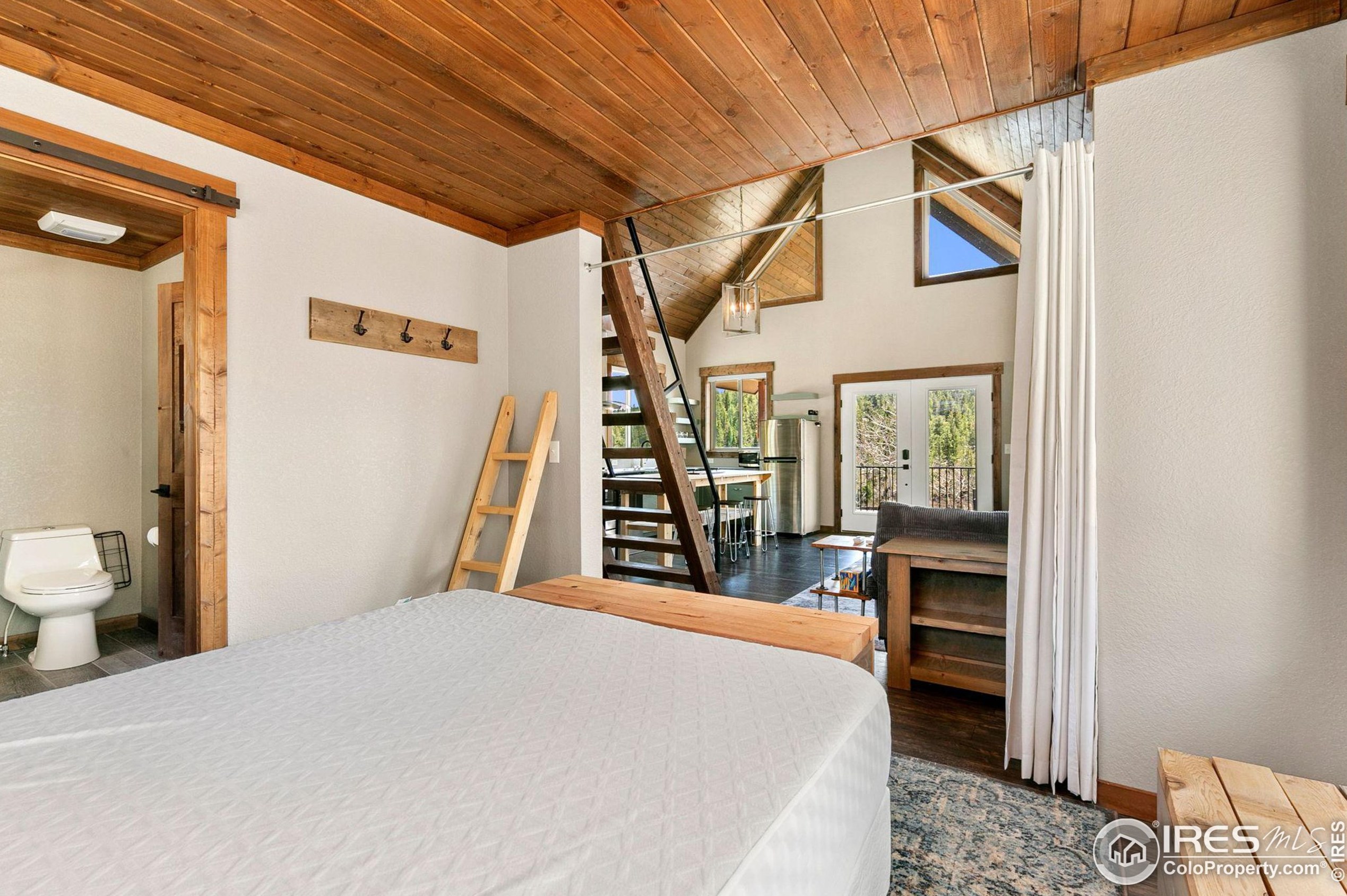 37 Caddo Rd, Red Feather Lakes CO  80545-8900 exterior