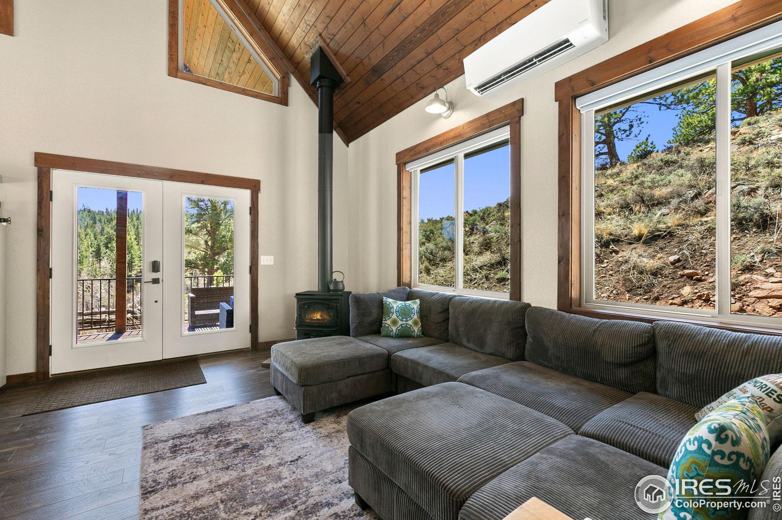 37 Caddo Rd, Red Feather Lakes CO  80545-8900 exterior