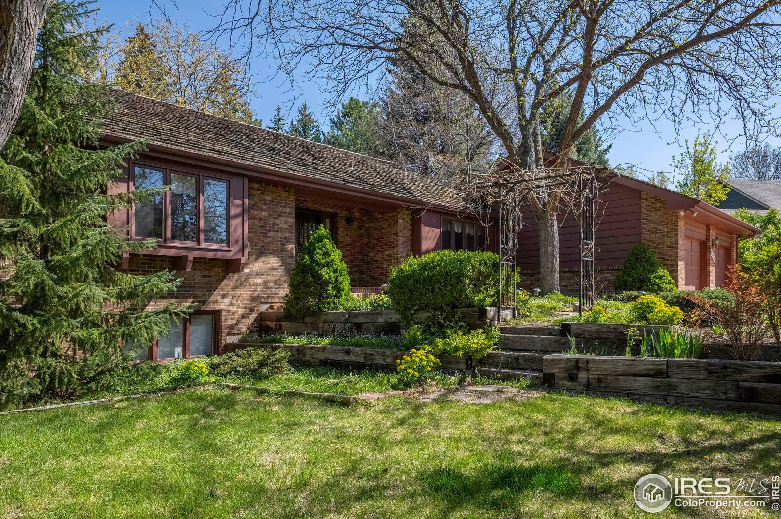 7175 Four Rivers Rd, Boulder, CO 80301-3735
