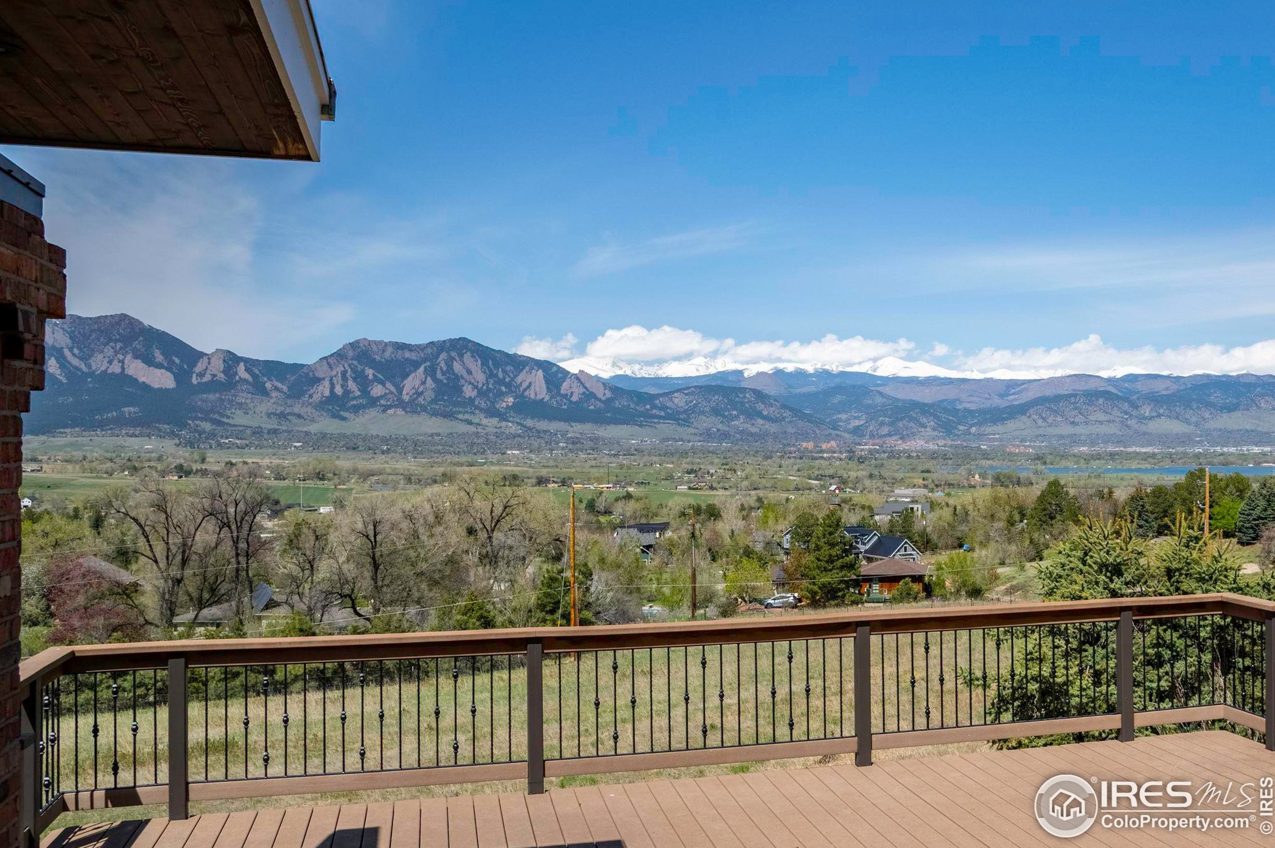 375 Majestic Vw Dr, Boulder CO  80303-4503 exterior