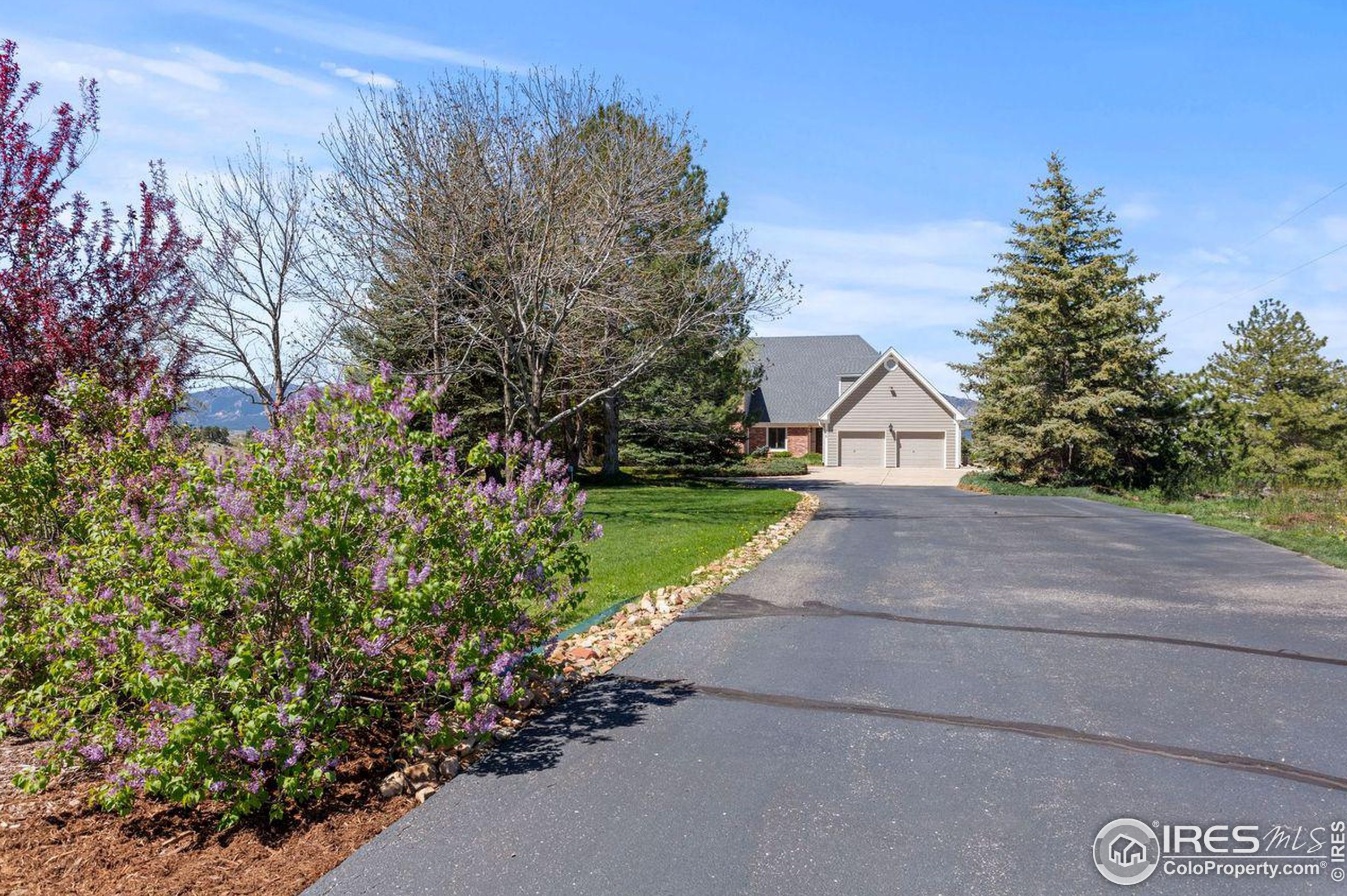 375 Majestic View Dr, Boulder CO  80303-4503 exterior