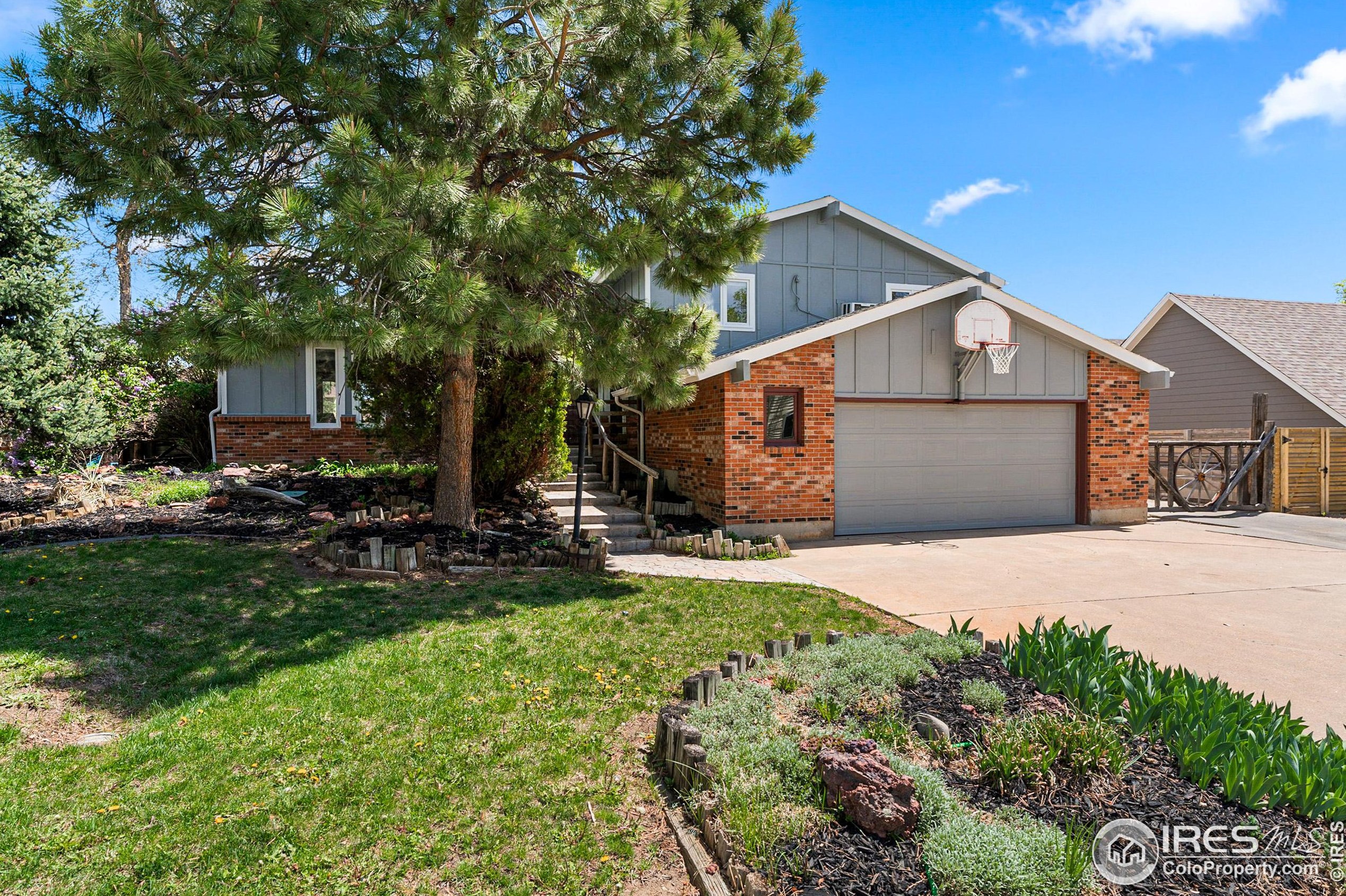 450 W Sutton Cir, Lafayette, CO 80026