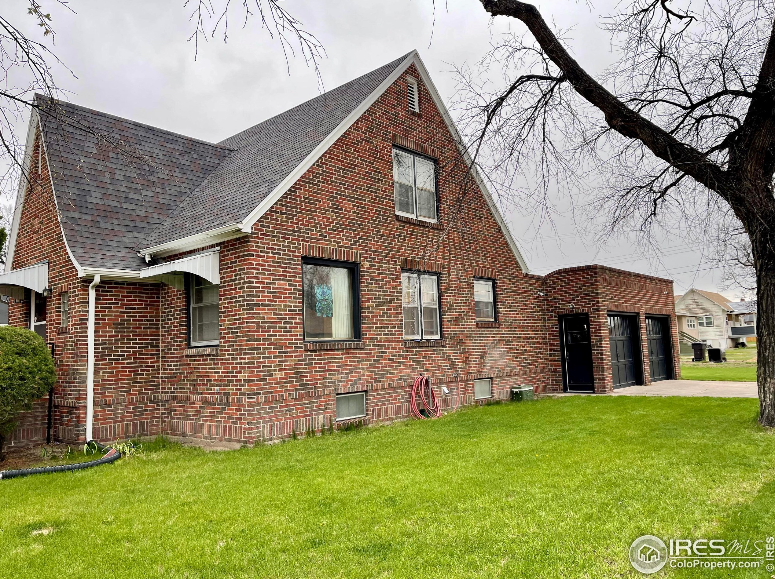 200 5th St, Julesburg, CO 80737-1621