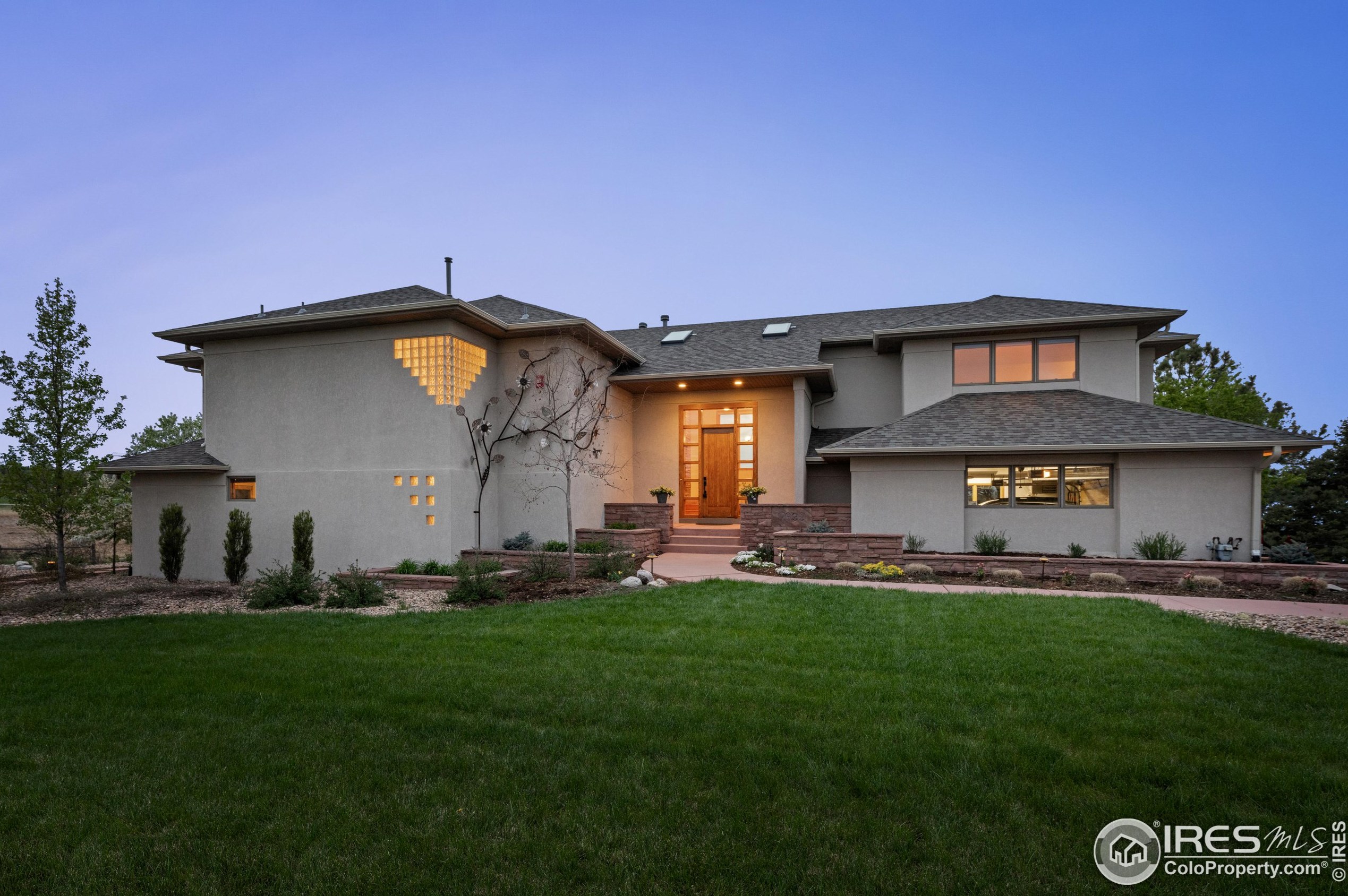 7639 Crestview Dr, Longmont, CO 80504-7300