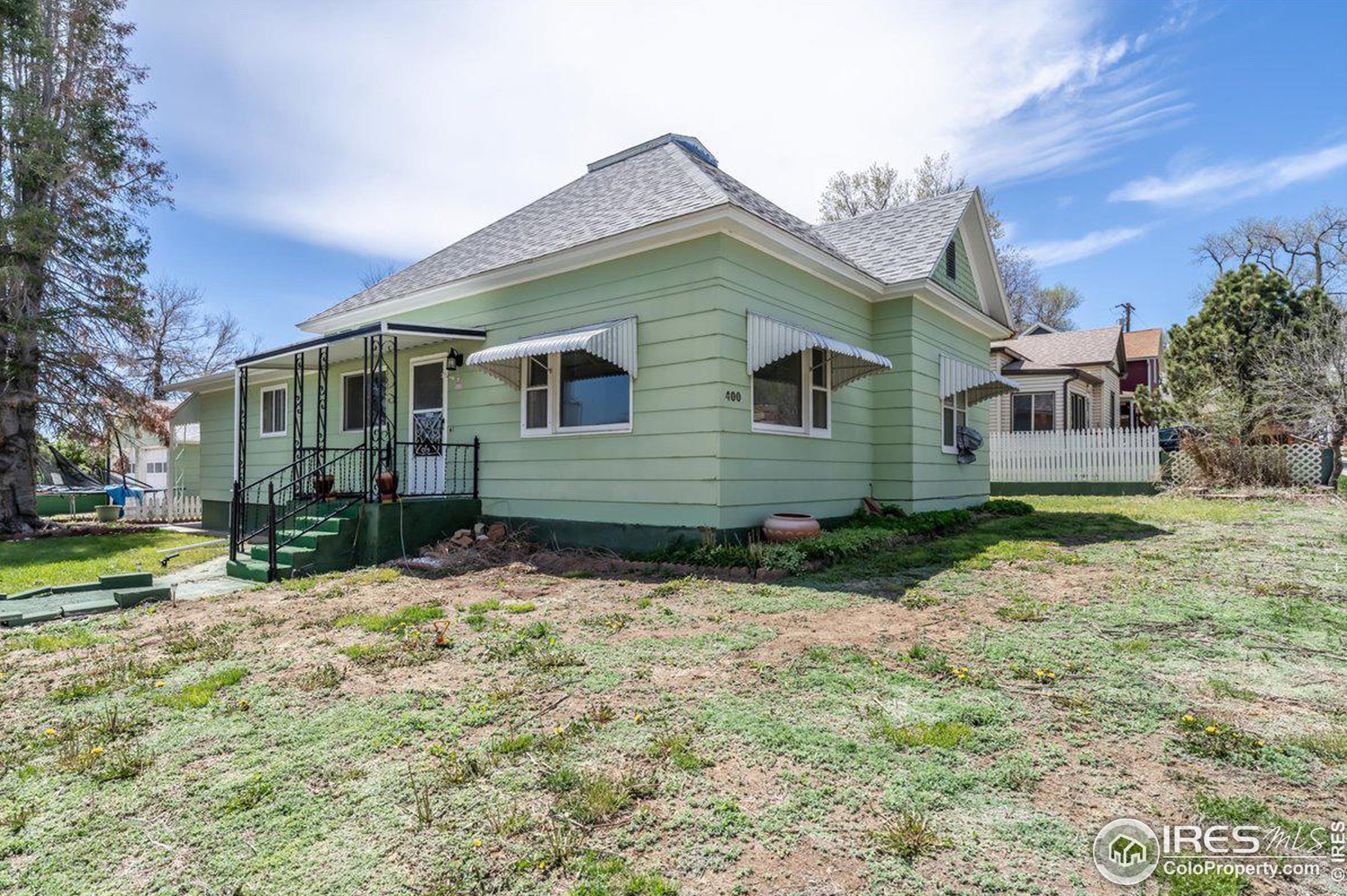 400 Charlotte St, Loveland, CO 80534-8633
