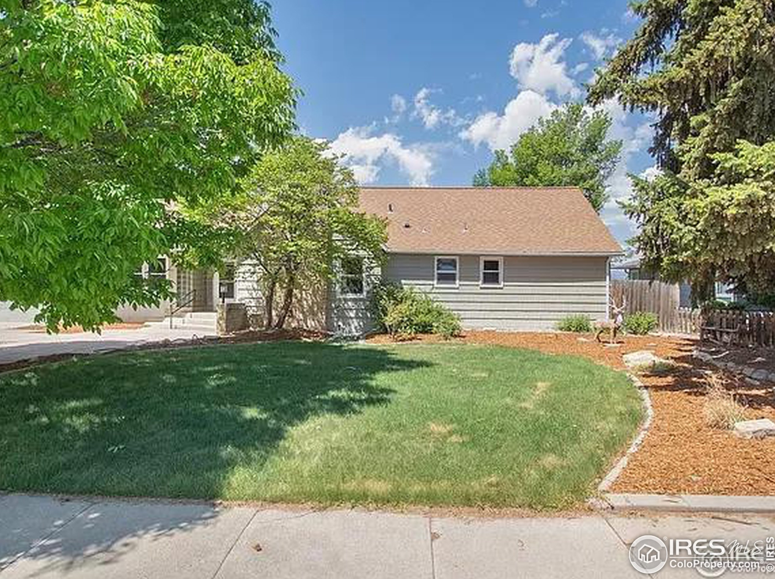 2445 Kirkview Dr, Loveland, CO 80538-3235