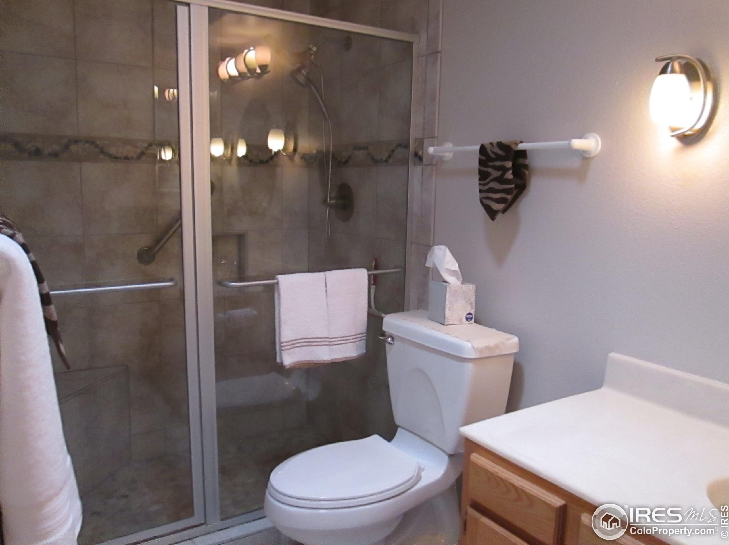 7265 Maple Dr, Aurora CO 80226-2029 exterior