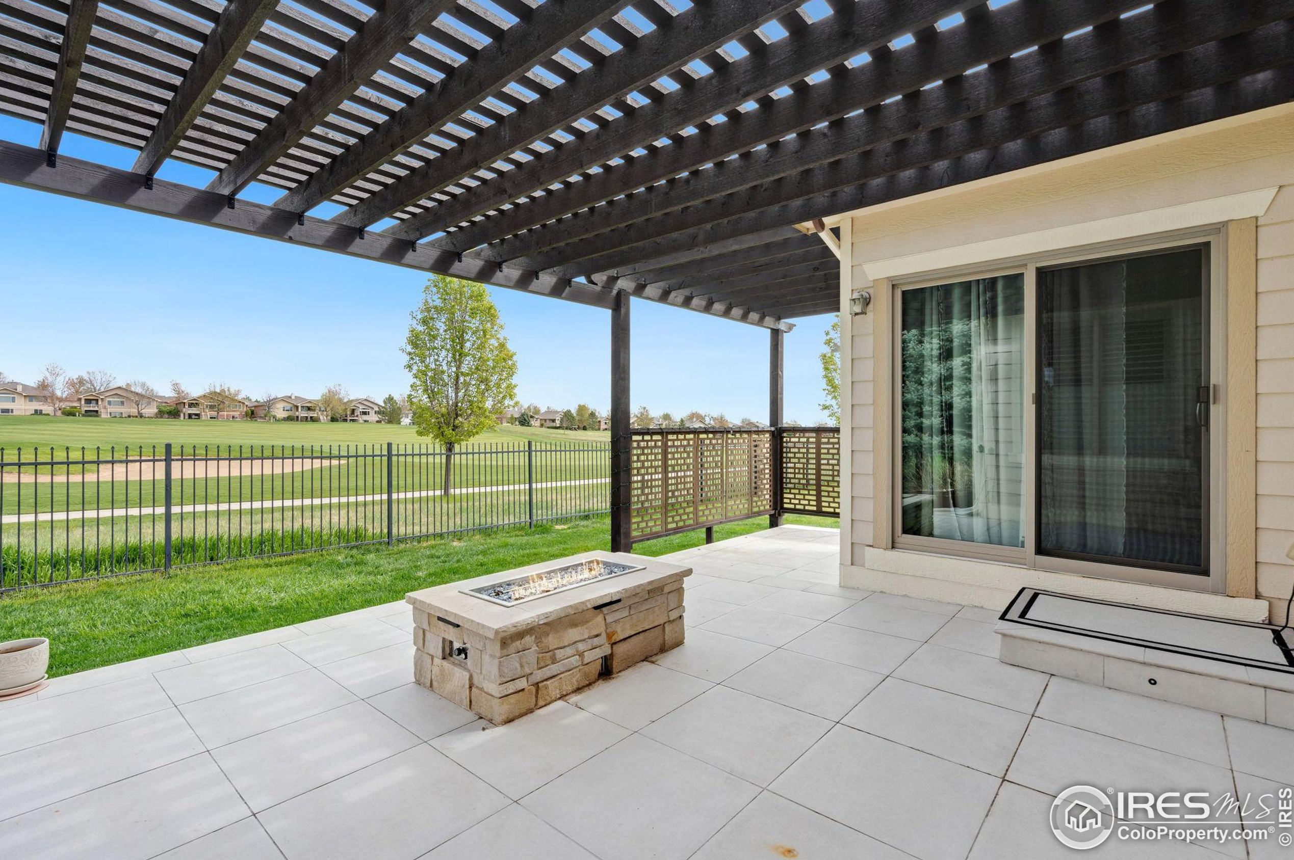 6770 Auburn Hills Dr, Fort Collins CO  80550-7033 exterior