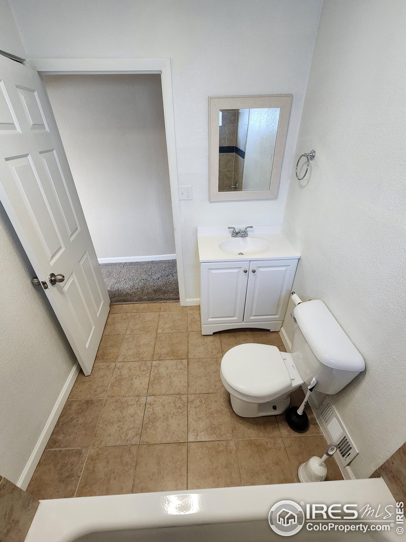 212 10th Ave, Sterling CO 80751-4402 exterior