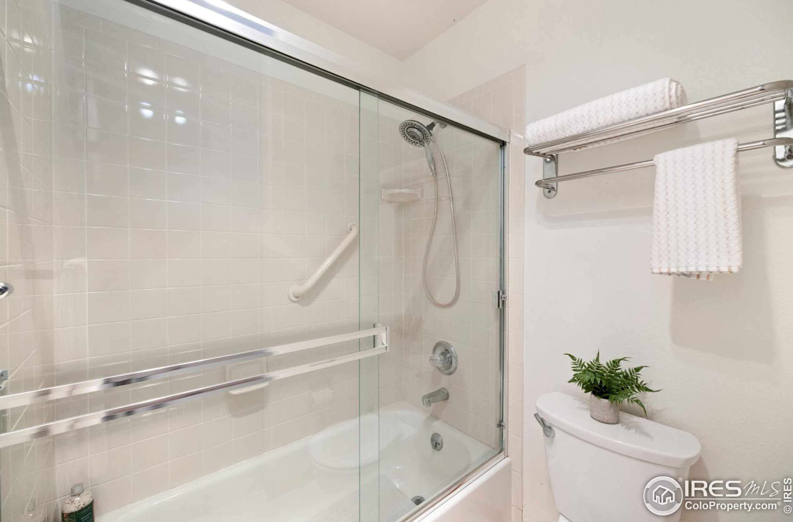 663 Moose Ct, Loveland CO 80537-5290 exterior