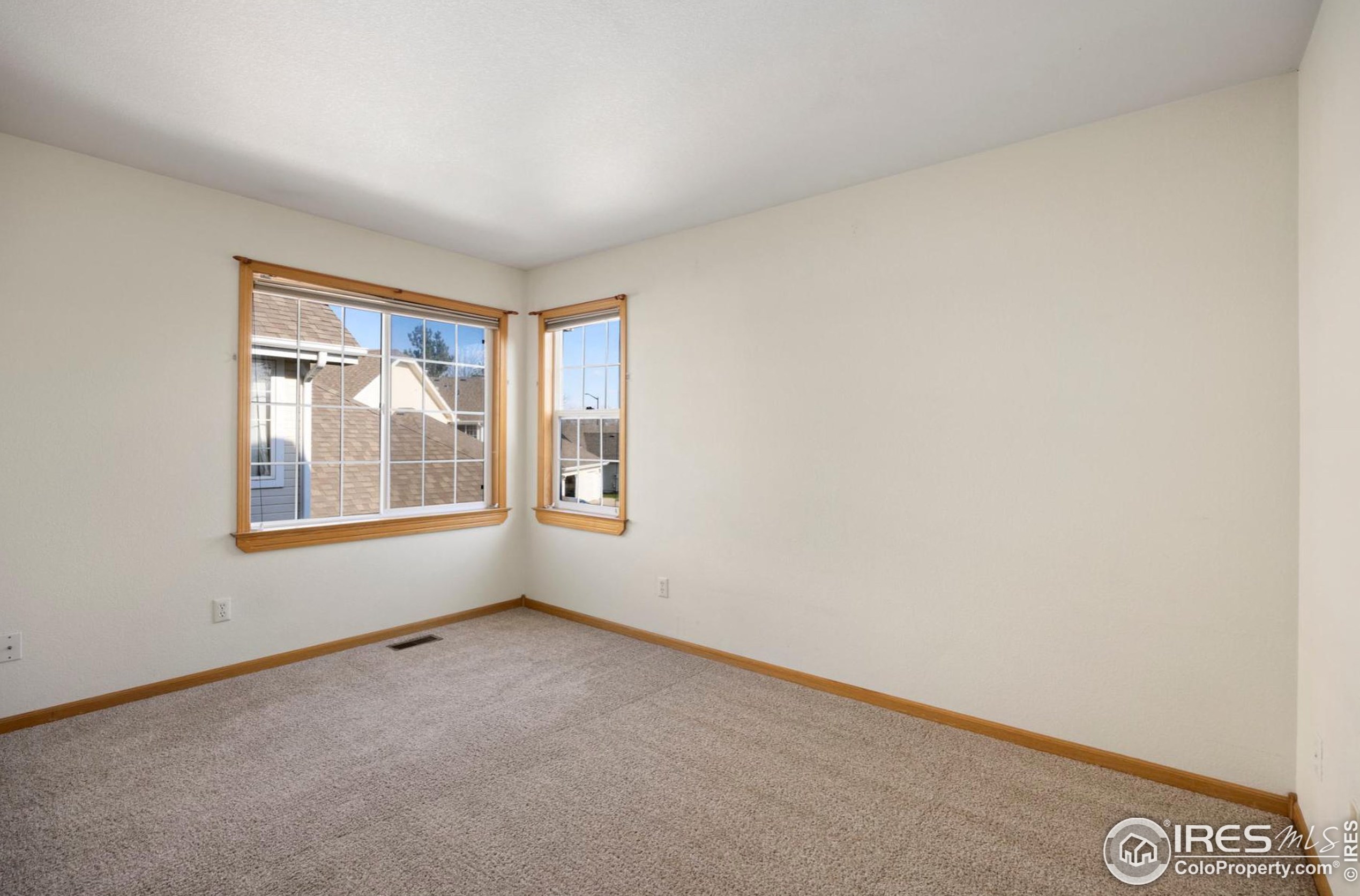 663 Moose Ct, Loveland CO 80537-5290 exterior